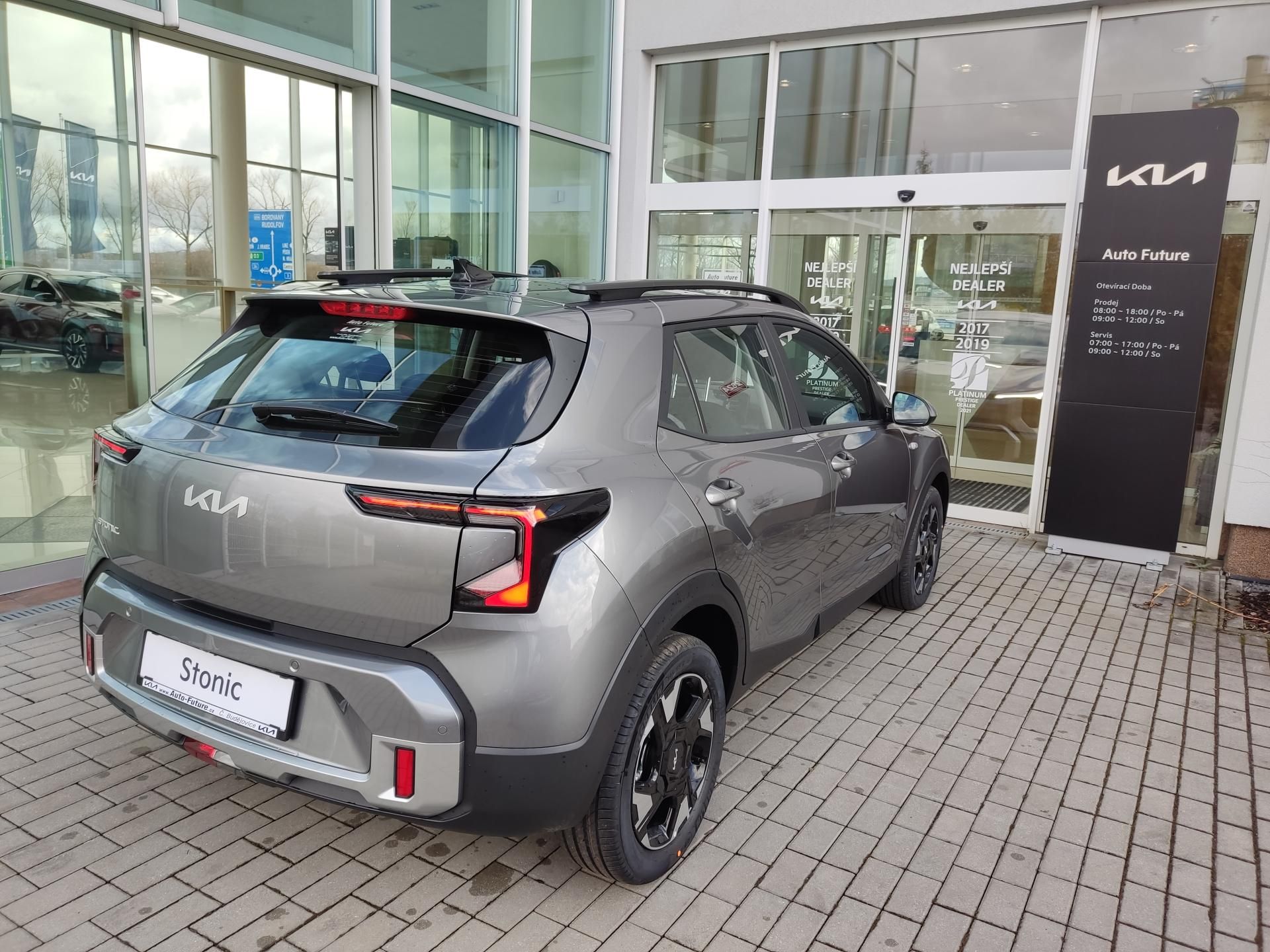 Kia Stonic, 1,0 T-GDi GPF SPIN - fotka 2