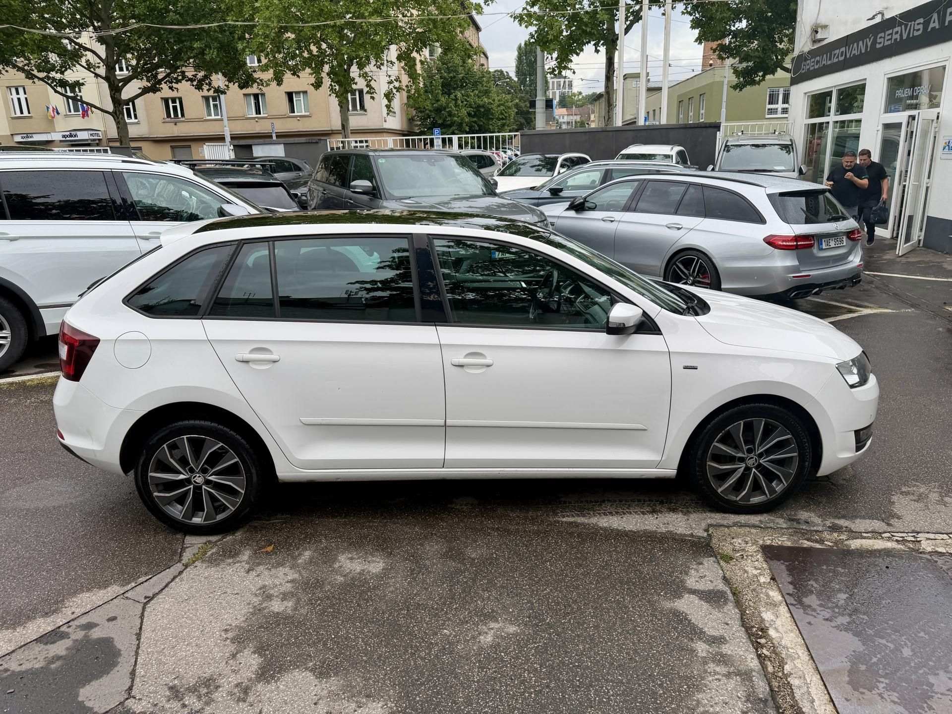 Škoda Rapid, 1.4Tdi AUT - fotka 4