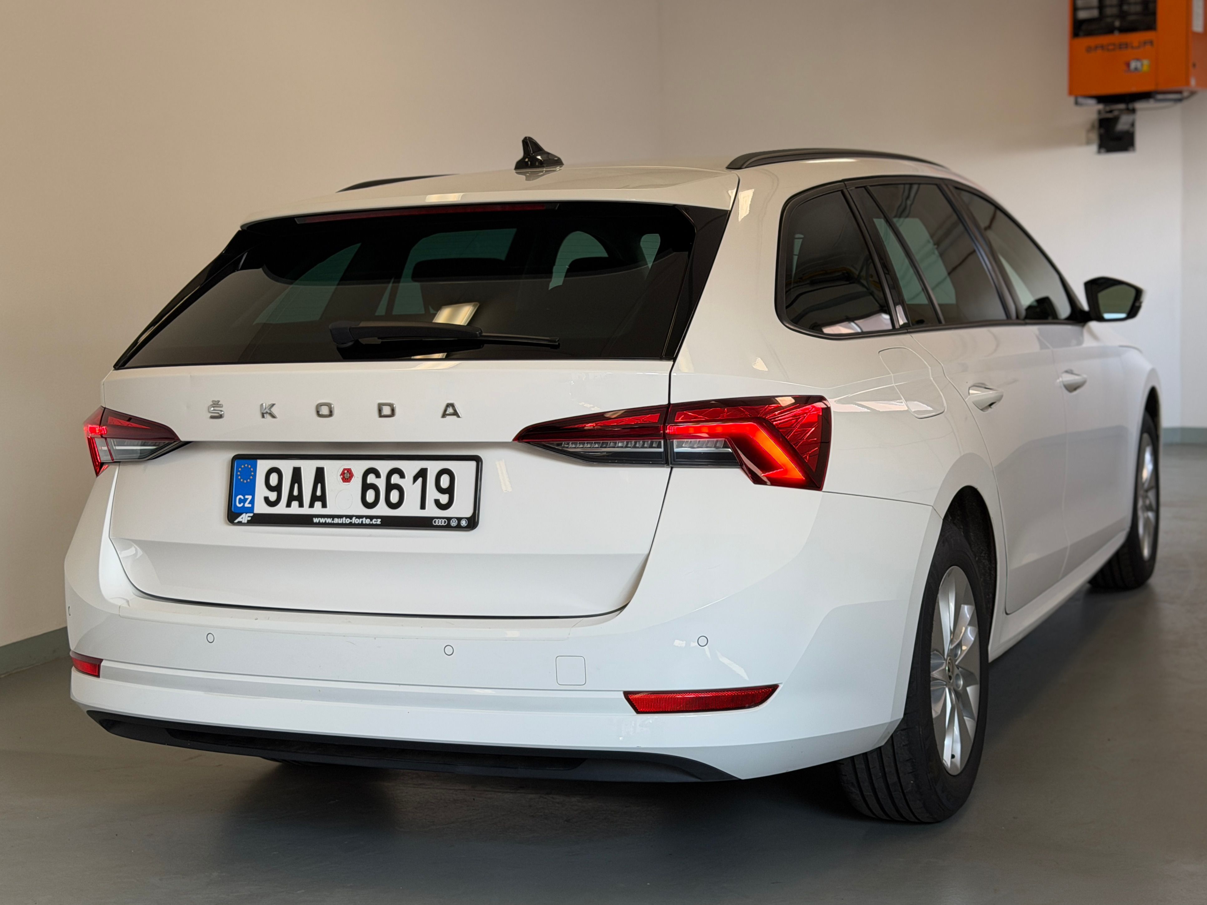 Škoda Octavia, IV combi 2,0 TDI 85kW - fotka 5
