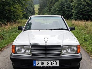 Mercedes-Benz 190 2.0 e