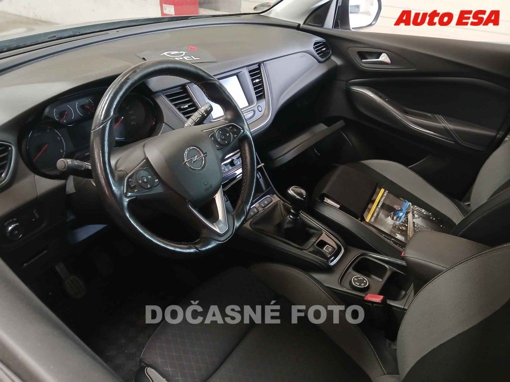 Opel Grandland X, 1.6 - fotka 2