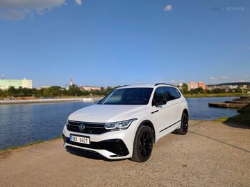 4M, R-line, ČR, TOP, záruka!