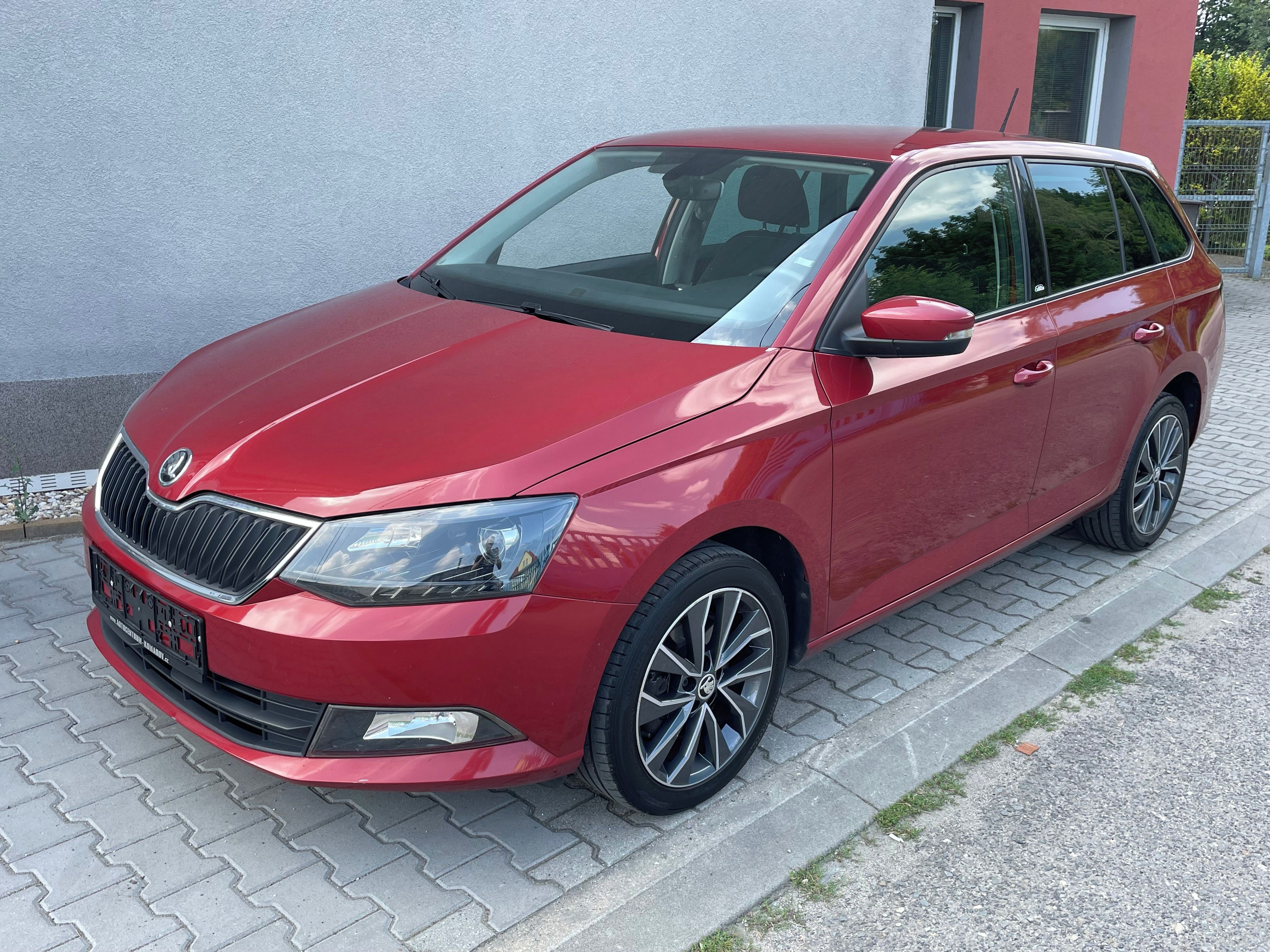 Škoda Fabia, 1.2 TSI 81kW DSG Edition - fotka 2