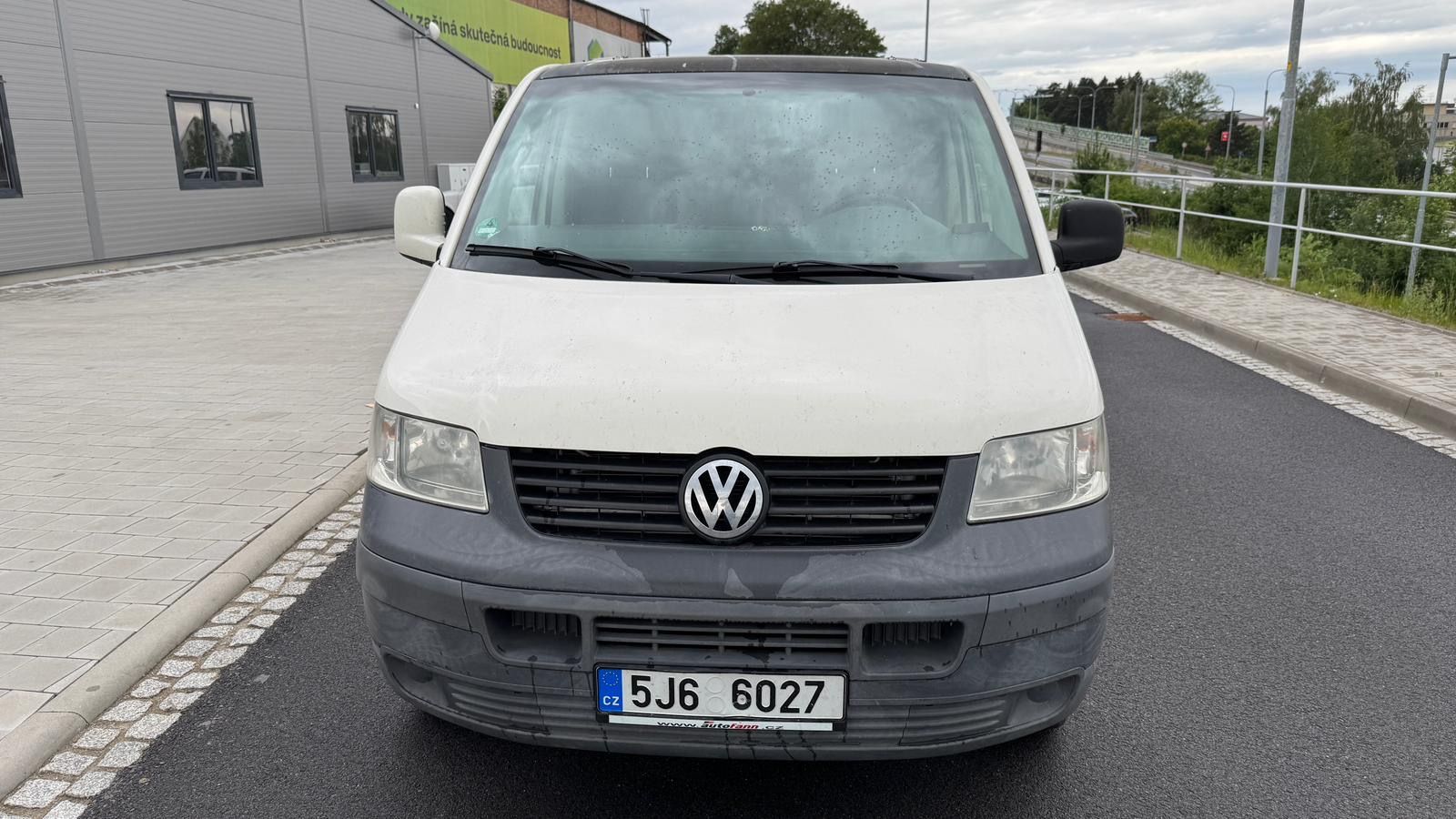 Volkswagen Transporter, T5, 2009, 1.9 TDI 75kW, 9míst - fotka 3