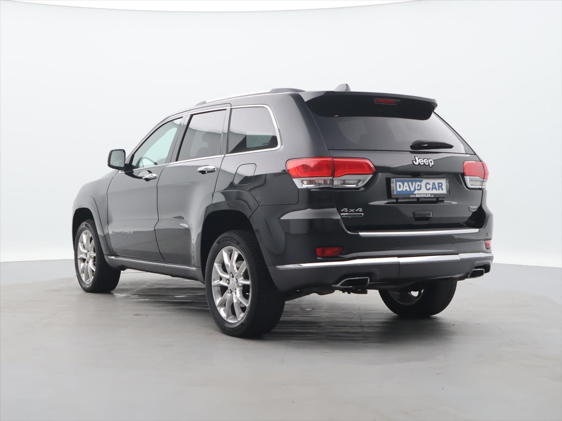 Jeep Grand Cherokee, 3,0 CRDI 184kW Summit 4x4 - fotka 5