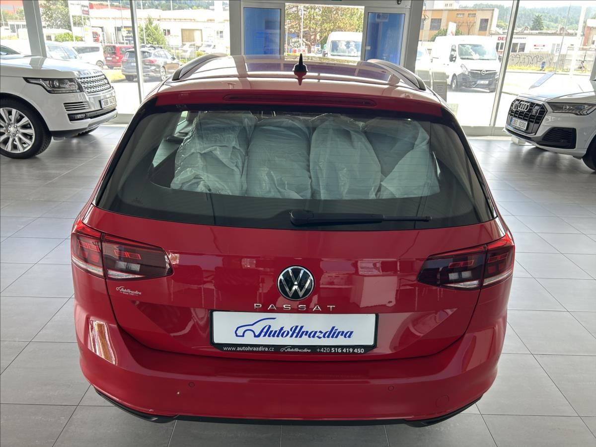 Volkswagen Passat, 2,0   TDI 90kW,DSG,SERVISKA - fotka 5