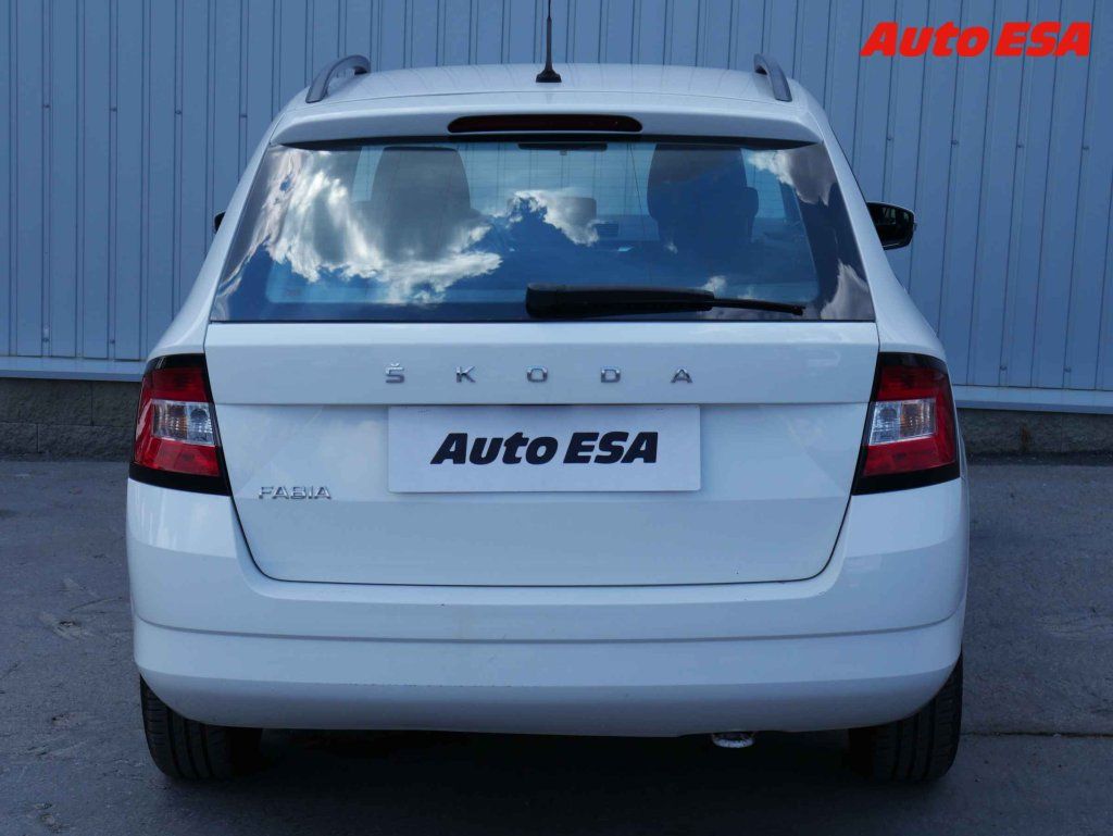 Škoda Fabia, 1.2 TSi,ČR - fotka 5