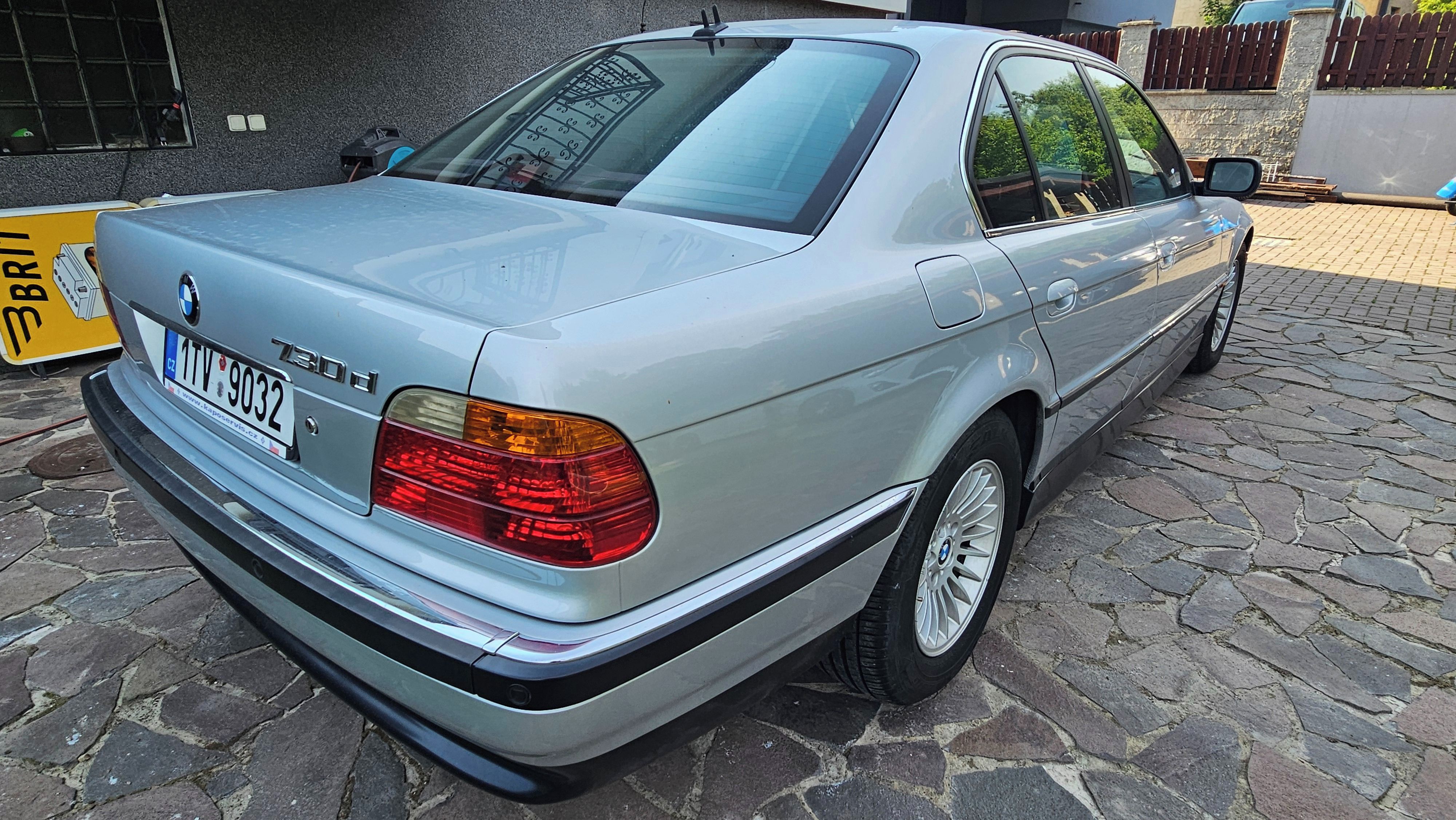 BMW Řada 7, BMW 730d r.v. 2001 - fotka 5