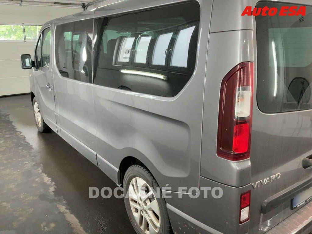 Opel Vivaro, 1.6CDTi L2 9míst,107kW - fotka 4