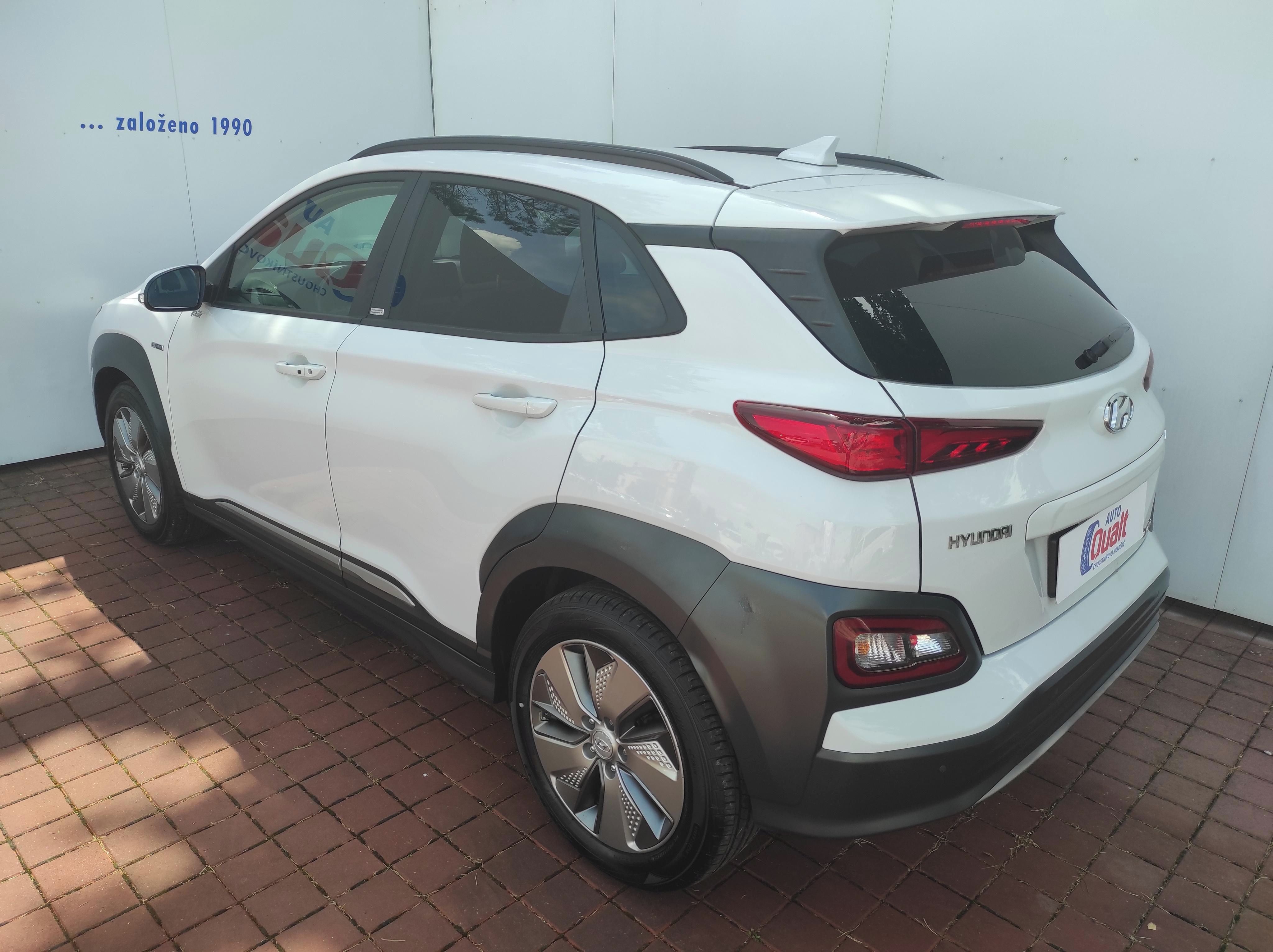Hyundai Kona, 64 kWh PREMIUM SERVIS DPH - fotka 4