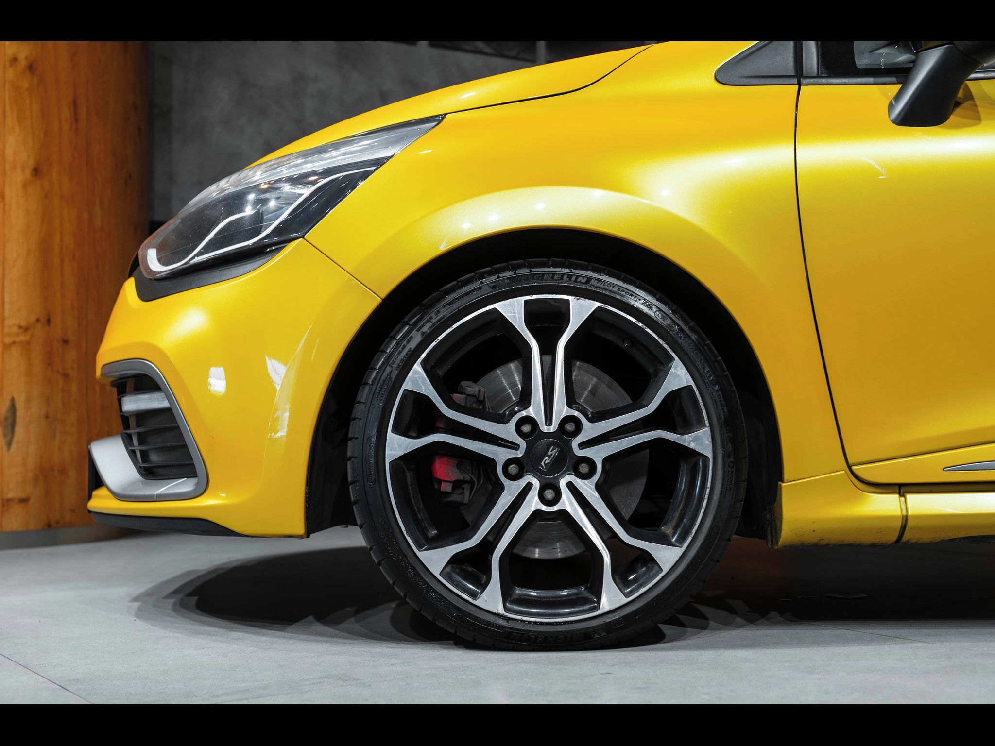Renault Clio, RS Trophy - fotka 4