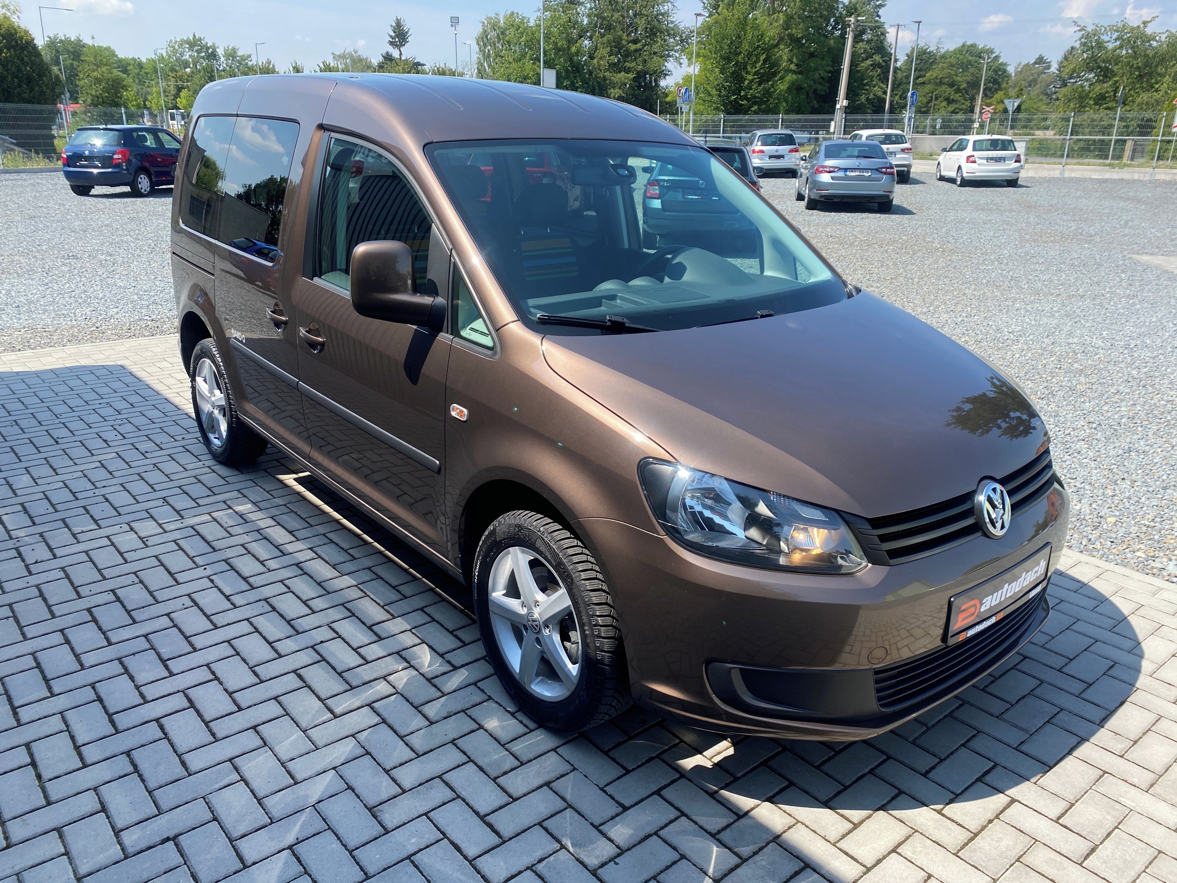 Volkswagen Caddy, 1.2 TSI77kW-1xMAJ.-TAŽNÉ-KLIMA - fotka 6