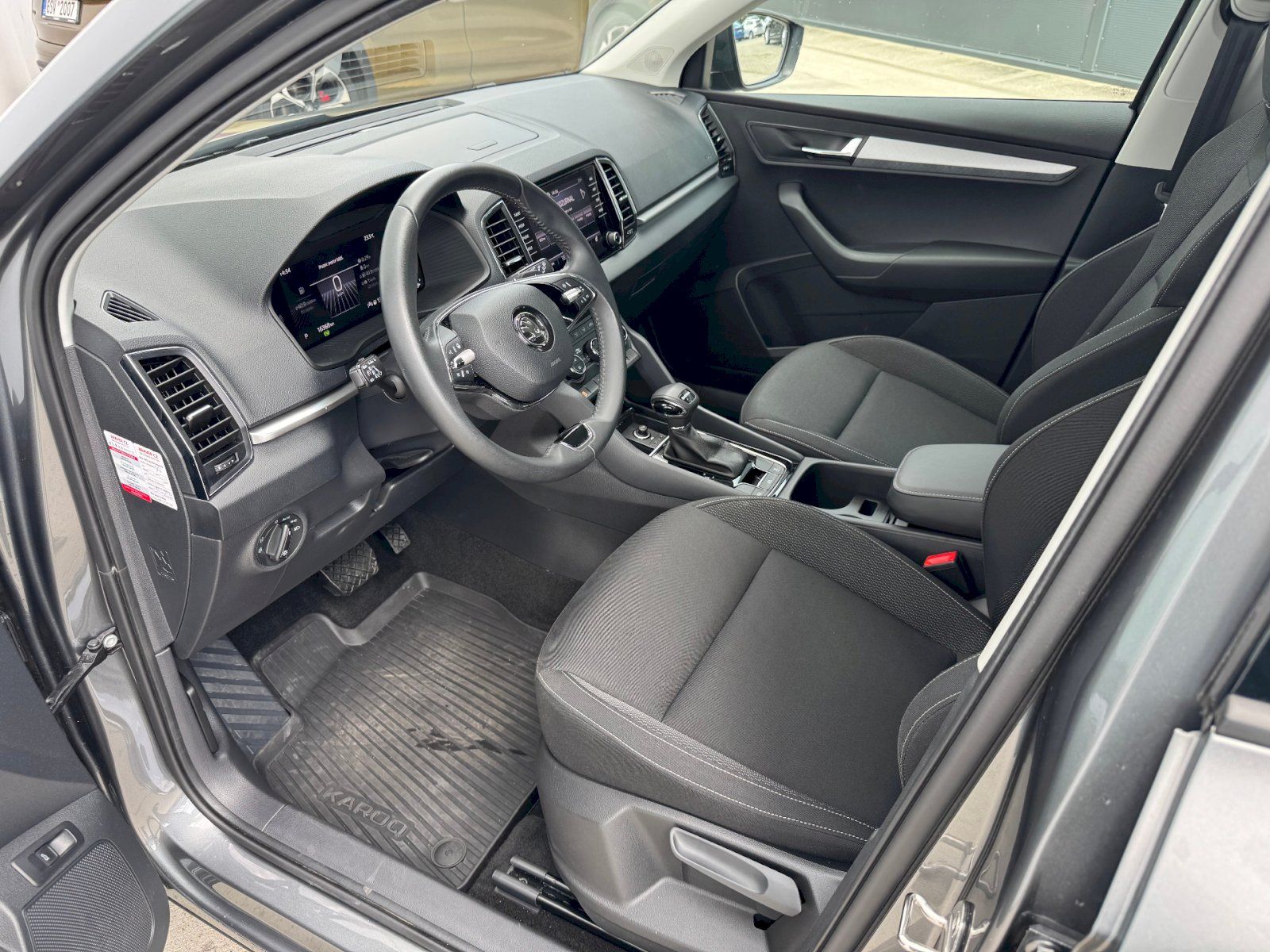 Škoda Karoq, DSG 1.5 TSI 110 kW Akční model - fotka 6