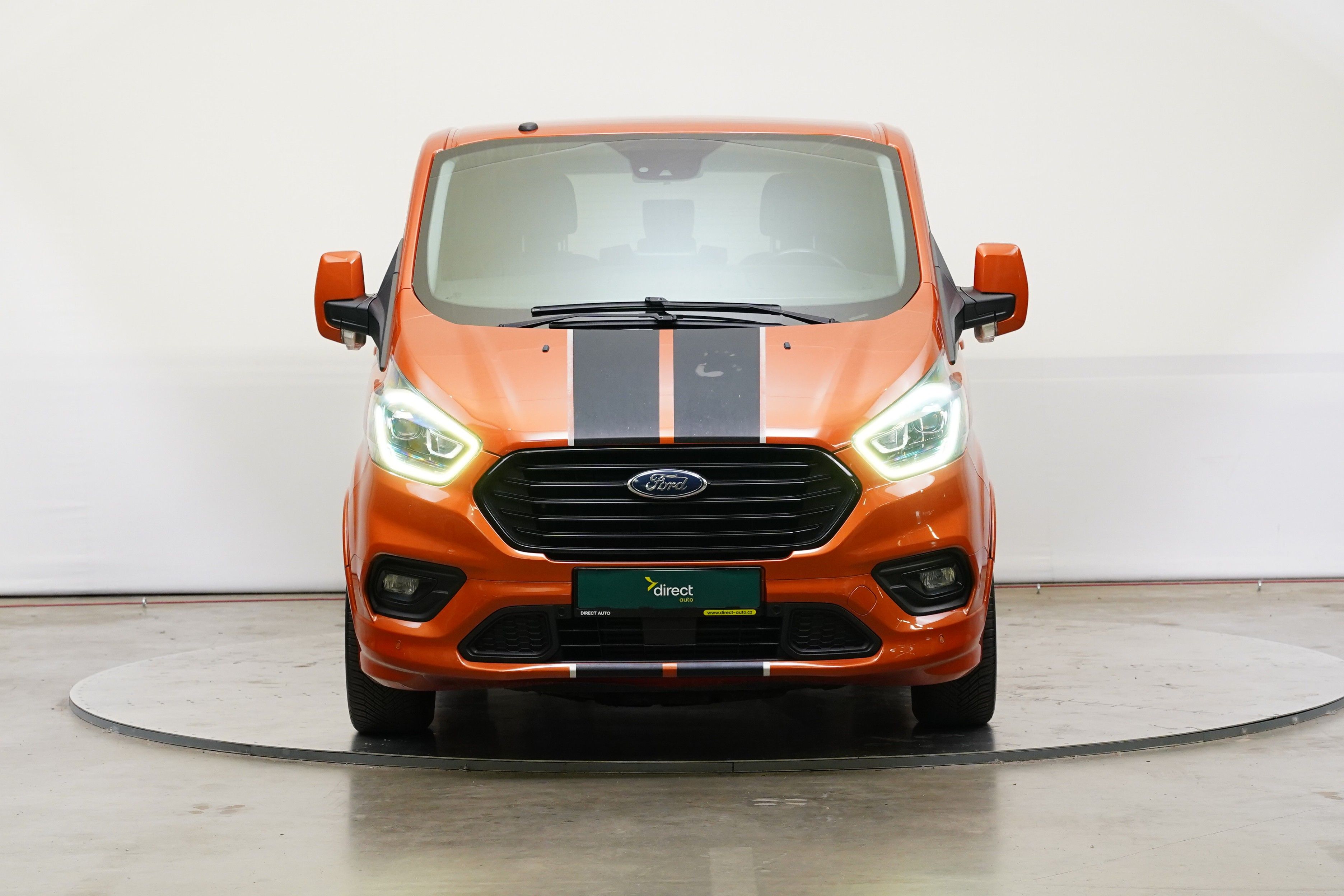 Ford Tourneo Custom, 2.0 TDCi 125 kW Sport L1 - fotka 4