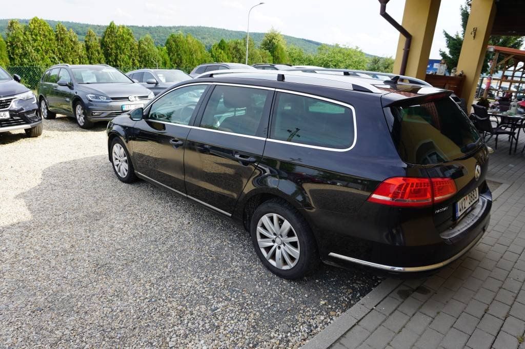 Volkswagen Passat, 2,0 Comfort - fotka 6