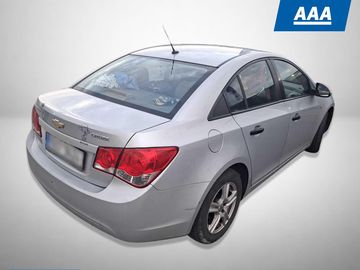 1.6 i 16V, Parkovací asistent