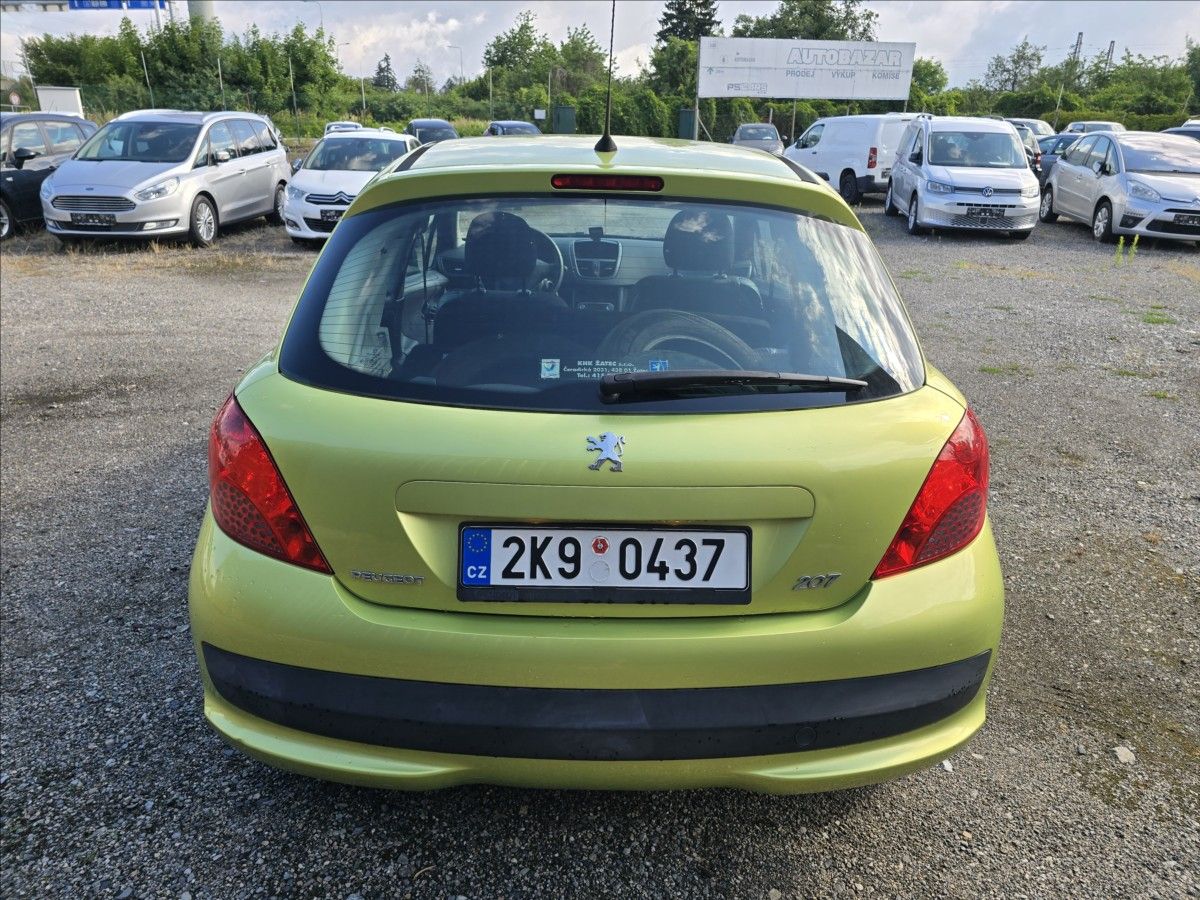 Peugeot 207, 1,4 MPi - fotka 6