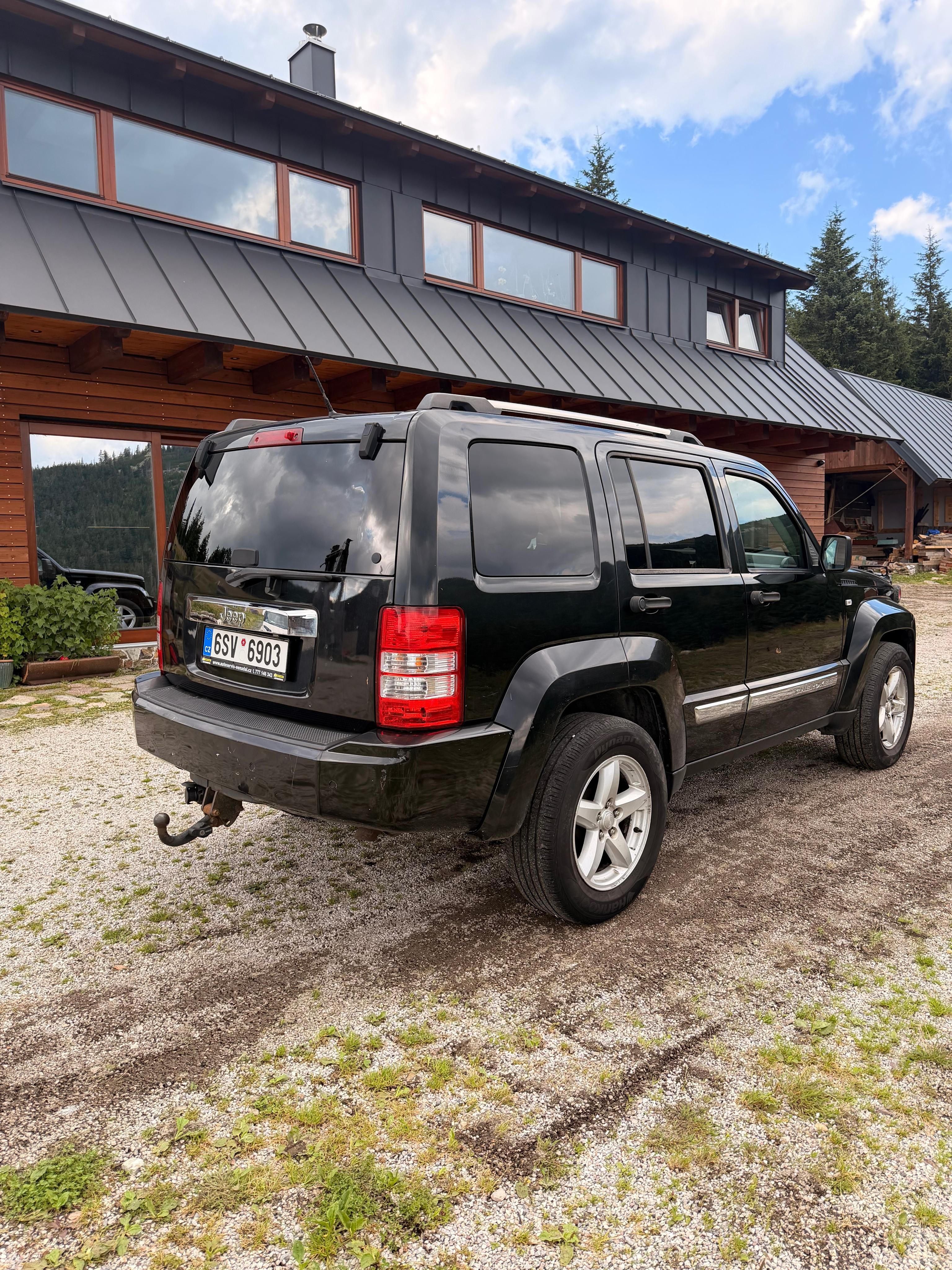 Jeep Cherokee, Jeen Cherokee 4x4, odpočtové - fotka 4