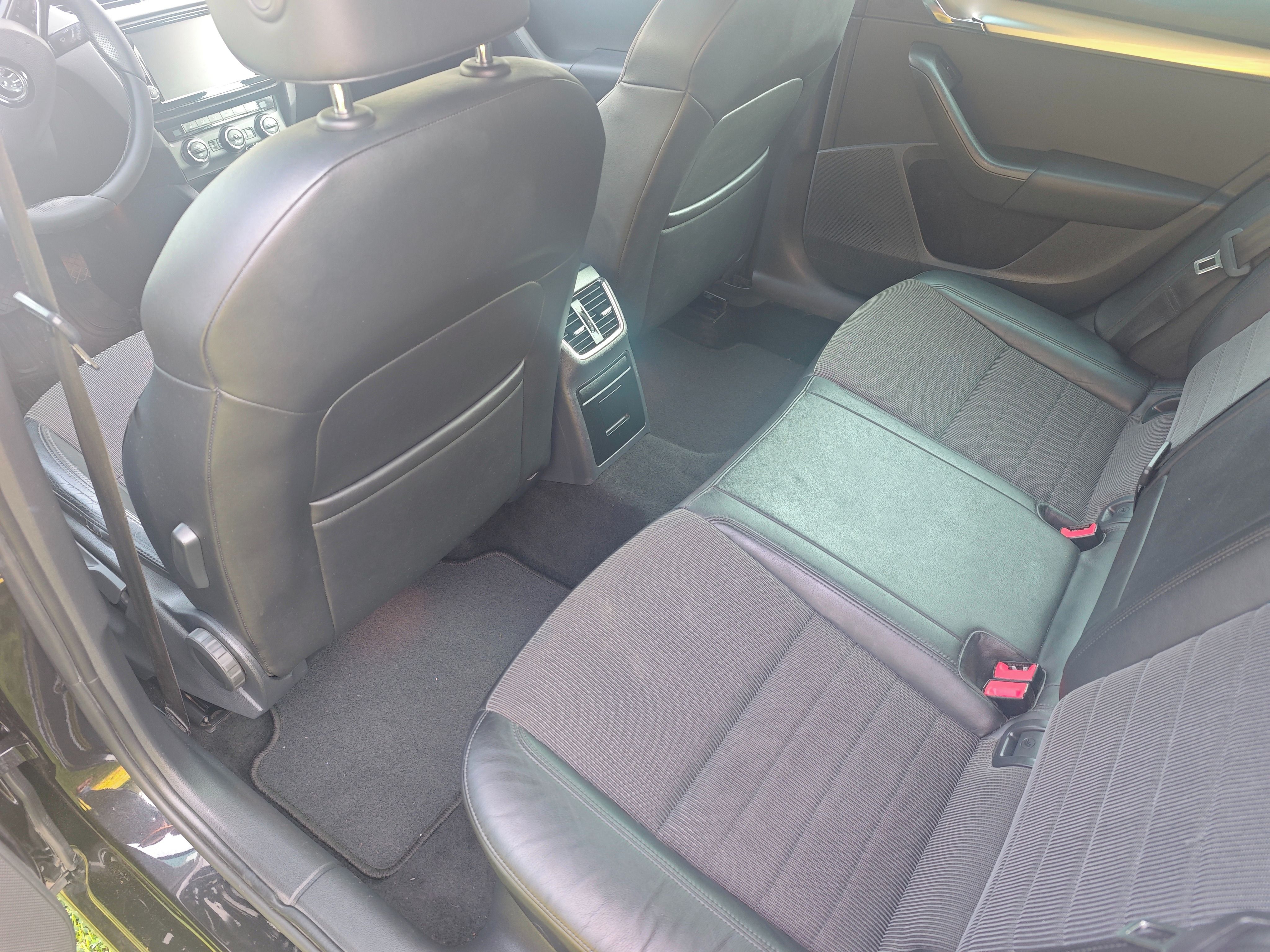 Škoda Octavia, III Combi 2.0TDI 110kW DSG - fotka 3