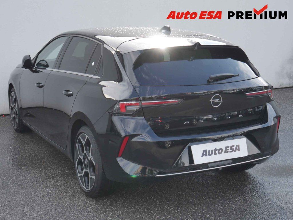 Opel Astra, 1.2PT,1.maj,ČR,Elegance - fotka 6