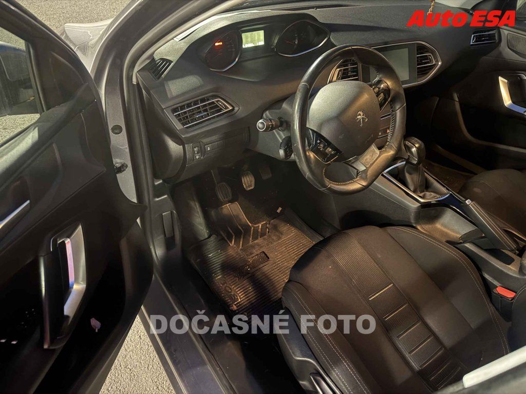 Peugeot 308, 1.6 HDi,ČR - fotka 3