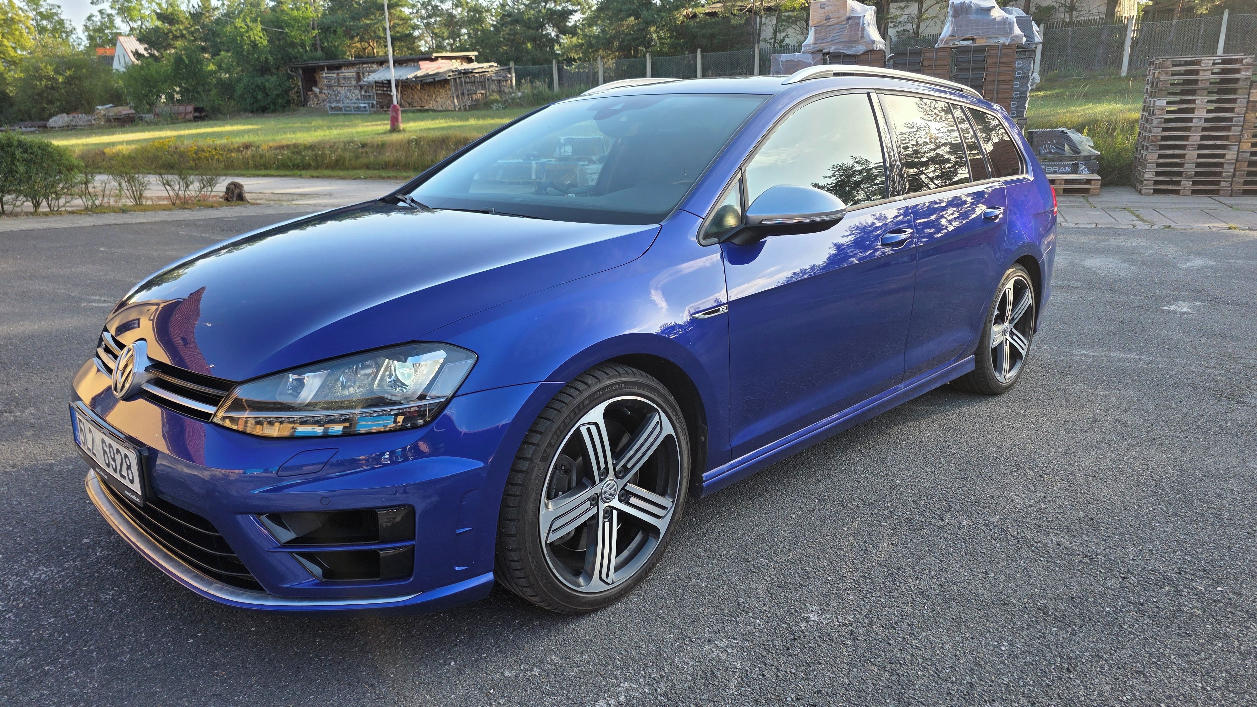 Volkswagen Golf, Vw Golf R Kombi 2.0,221kw,4x4 - fotka 2