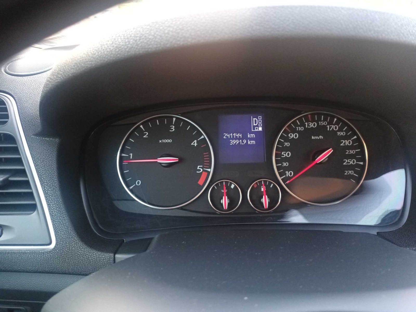 Renault Laguna, 2.0 dCi, Automat, Navi - fotka 3
