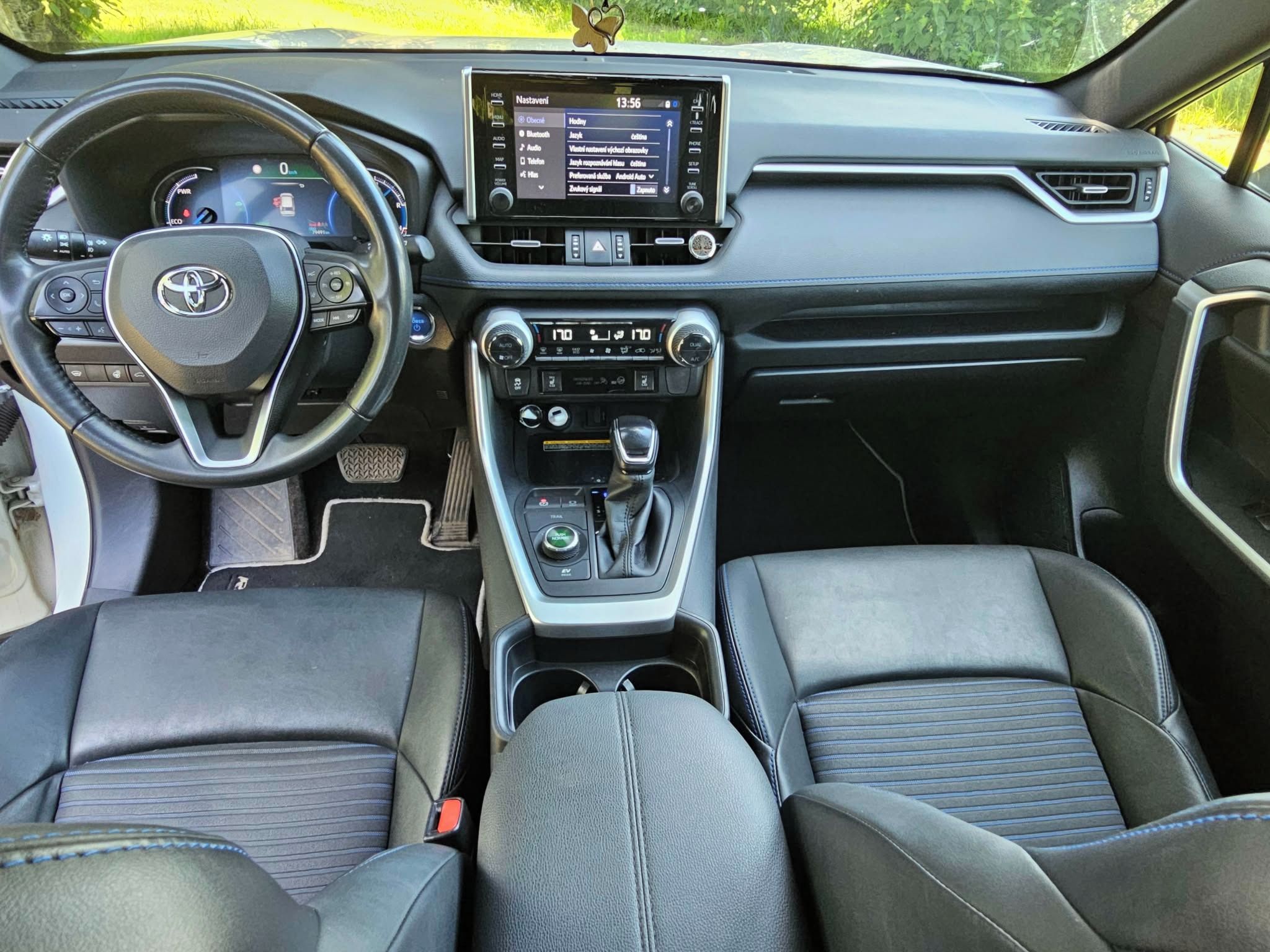 Toyota Rav4, 2,5 Hybrid, 4x4, TZ, zimní p. - fotka 4