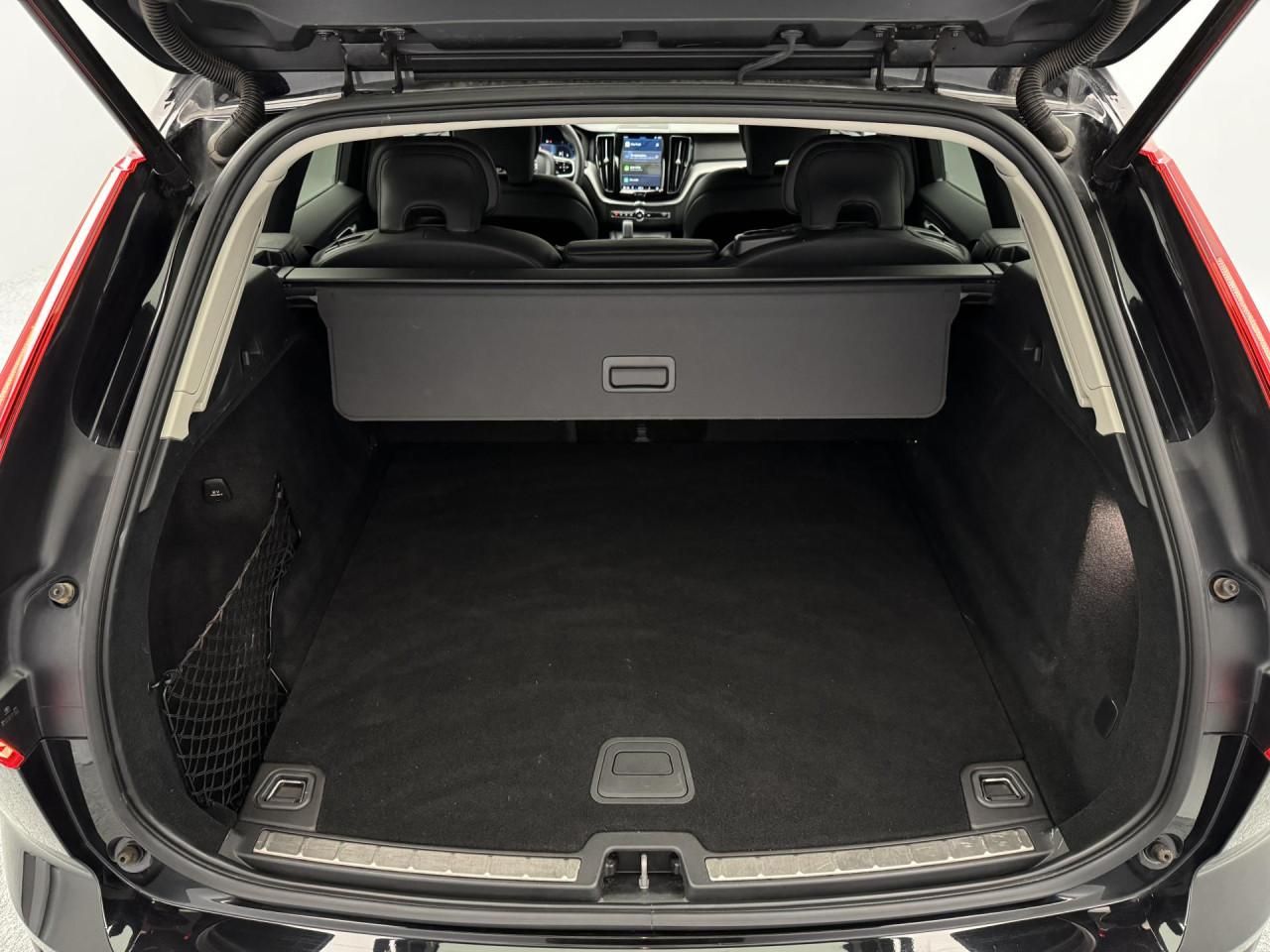 Volvo XC60, B4 AWD BRIGHT PLUS AUT - fotka 5