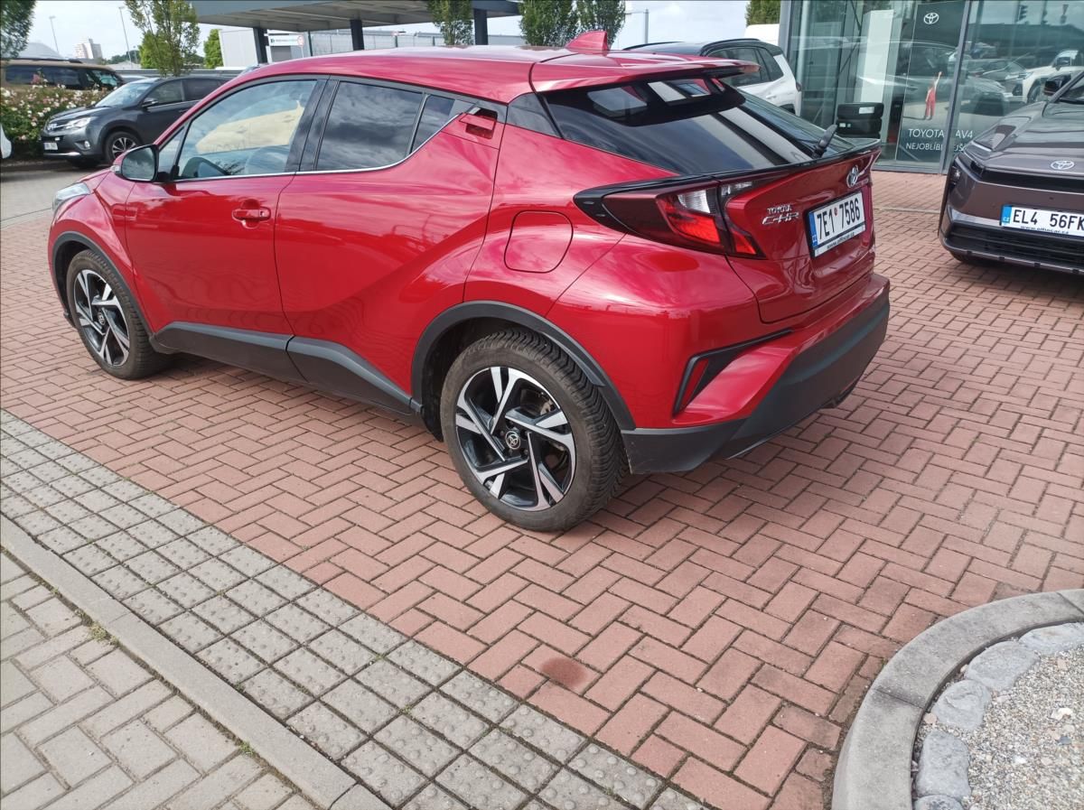 Toyota C-HR, 1,8 Style - fotka 3
