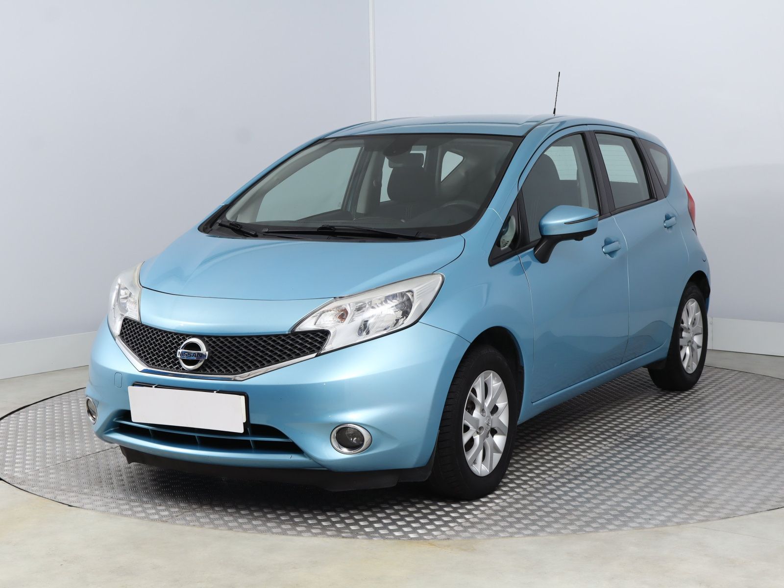 Nissan Note, 1.2, Navi, Automatická klima - fotka 3