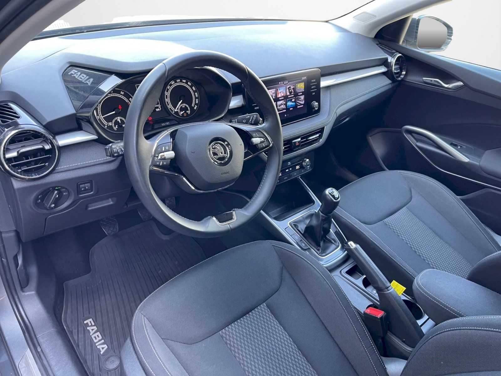 Škoda Fabia, 1.0 TSI 70kW Style Plus - fotka 5