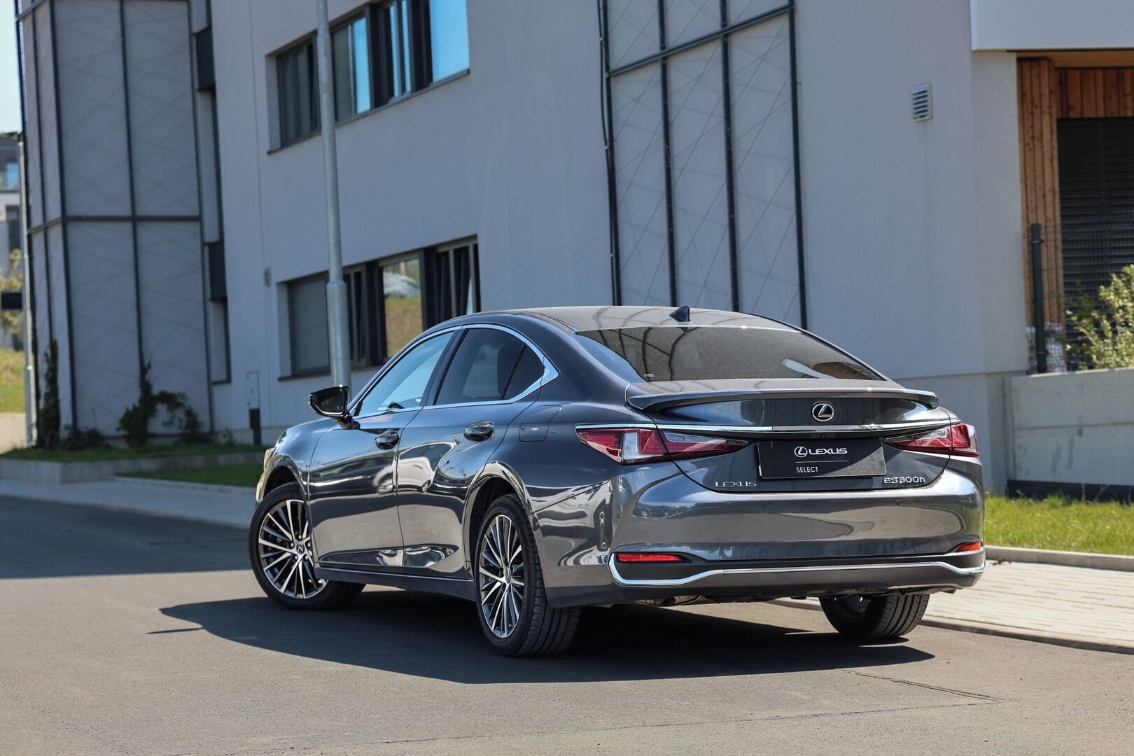Lexus ES 300h, 300H 2,5 HEV BUSINESS EDITION - fotka 6