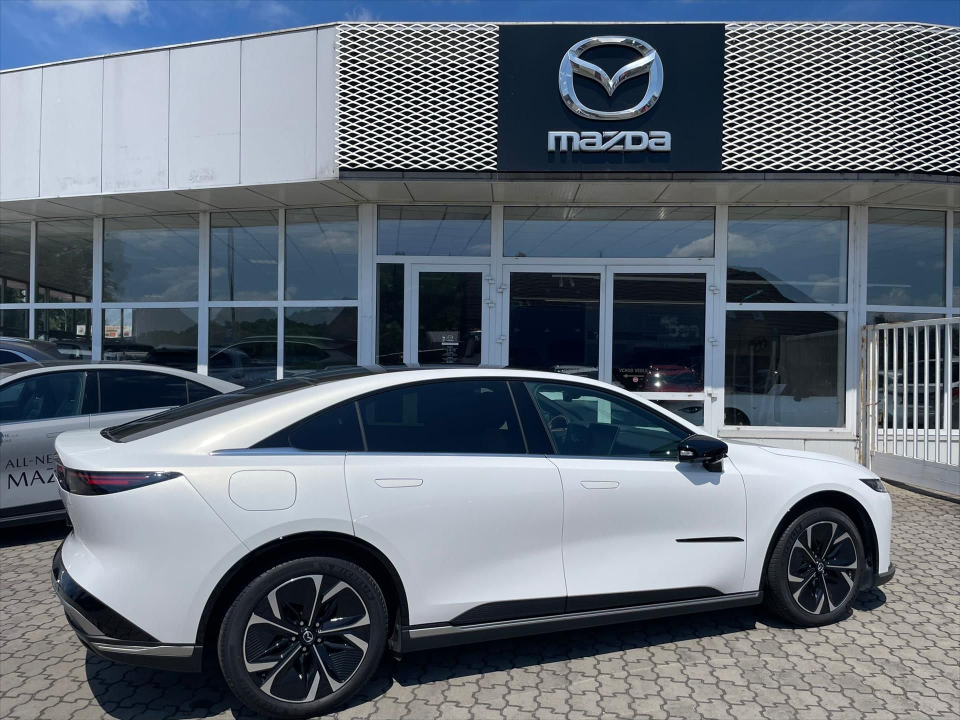 Mazda 6e, BEV 258k AT  Takumi Plus - fotka 3