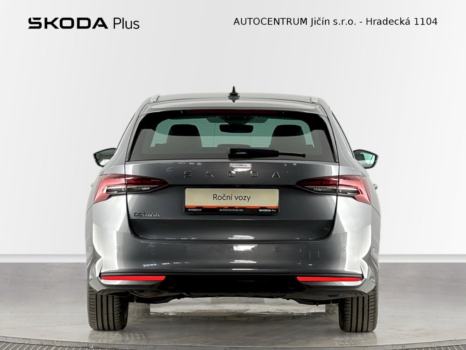 Škoda Octavia, Combi DSG 2.0TDI 110kW Exclusi - fotka 6