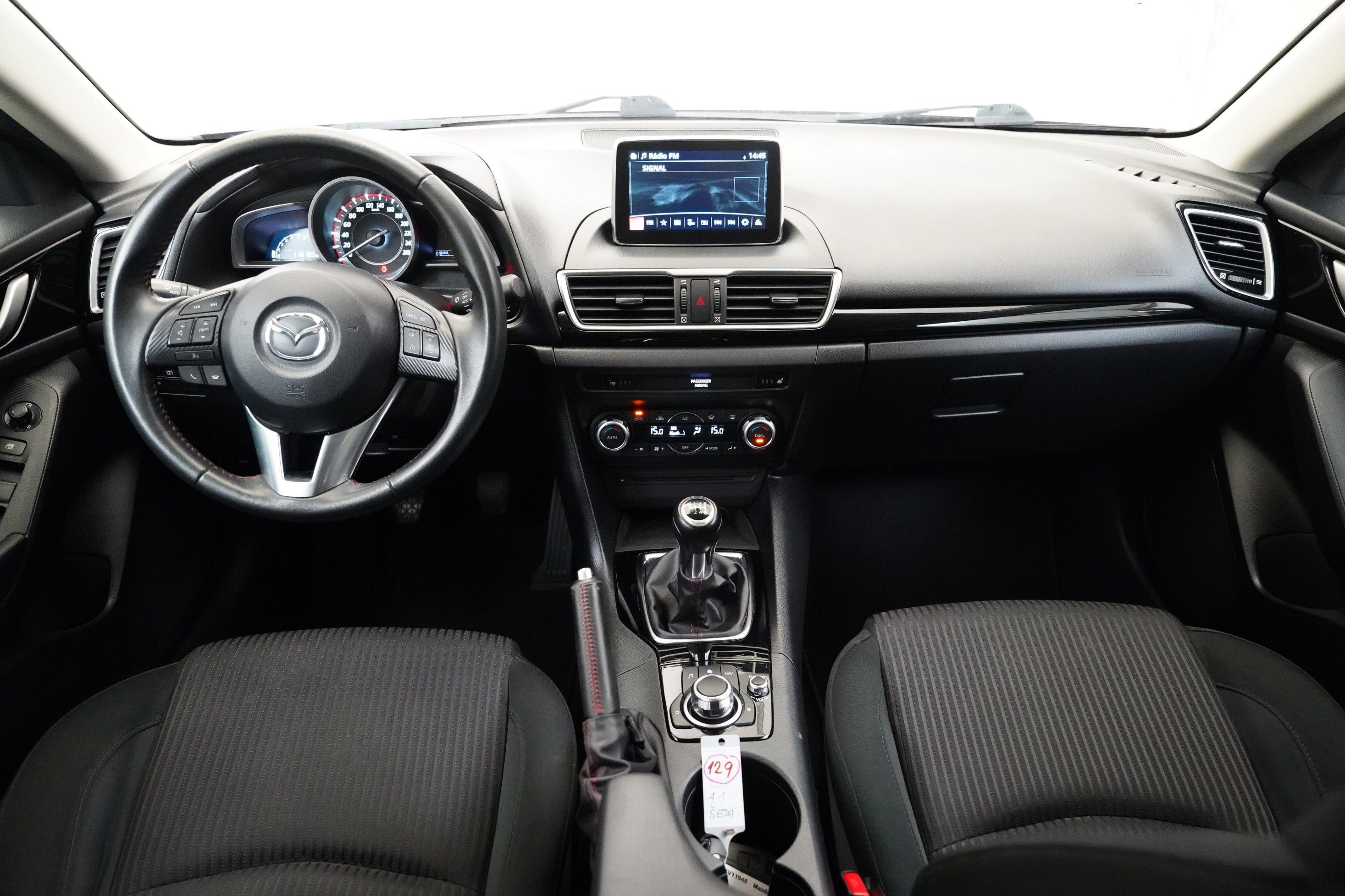 Mazda 3, 2.0 Skyactiv-G 88 kW - fotka 5