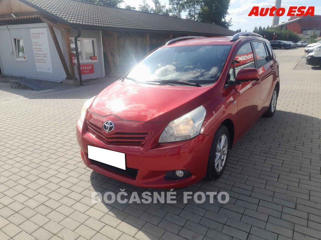 Toyota Verso, 2.0