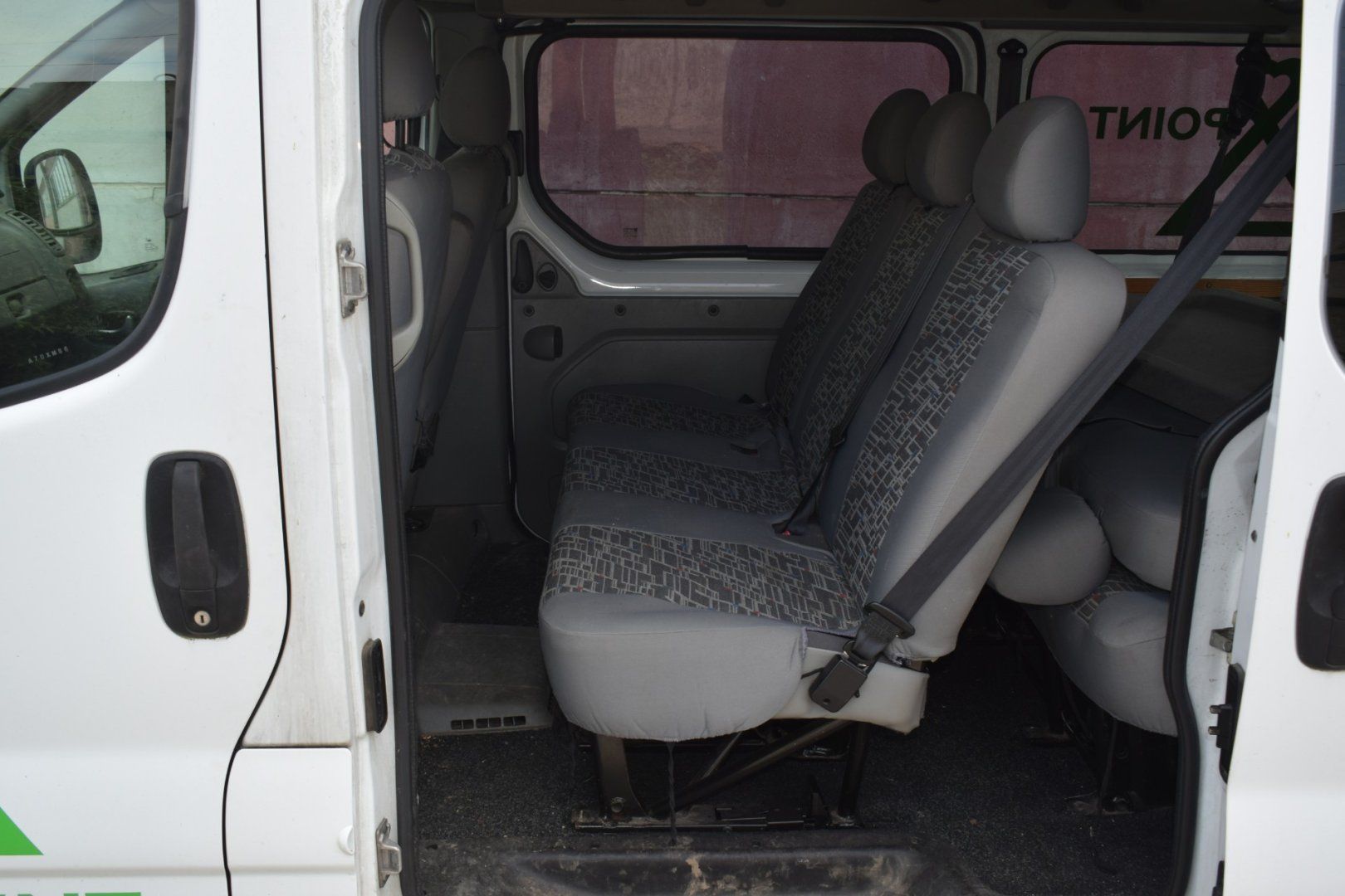 Opel Vivaro, 9míst, automat - fotka 4