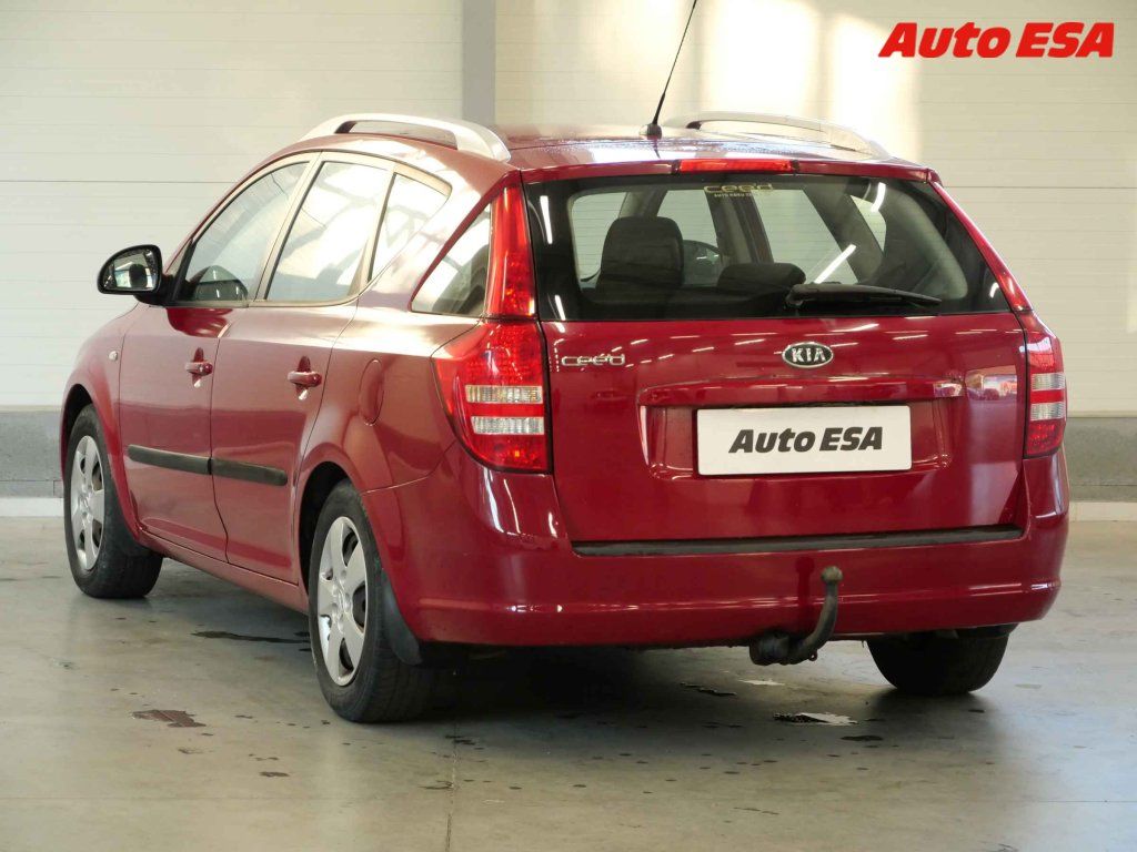 Toyota Auris, 1.6VVTI,ČR - fotka 6