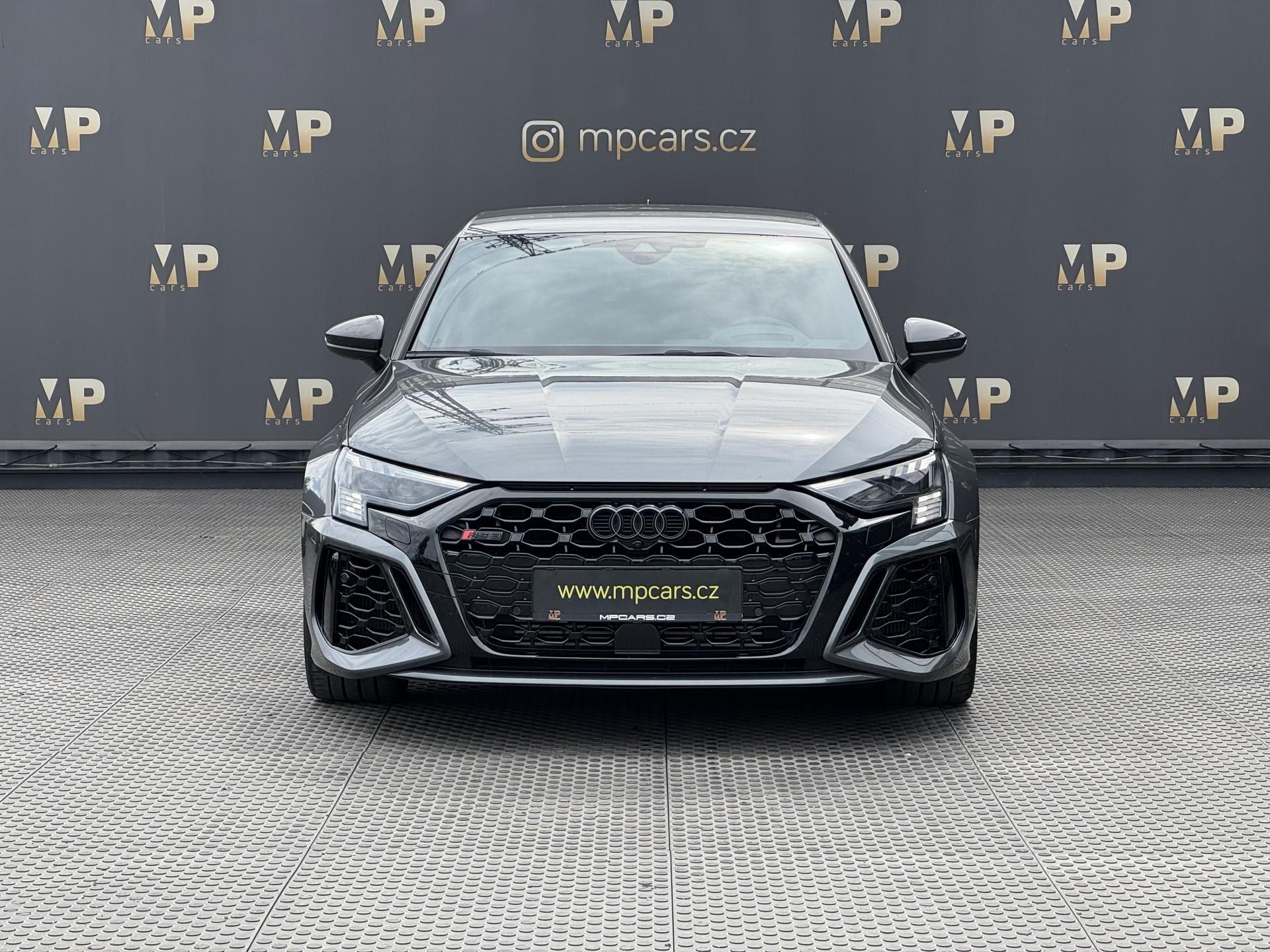Audi RS3, 2.5TFSi 294kW Quattro, Matrix - fotka 2