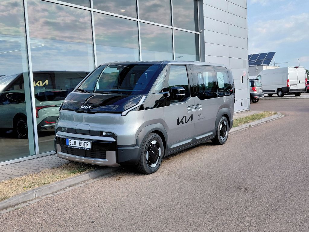 Kia PV5, Elite elektromotor 120kW