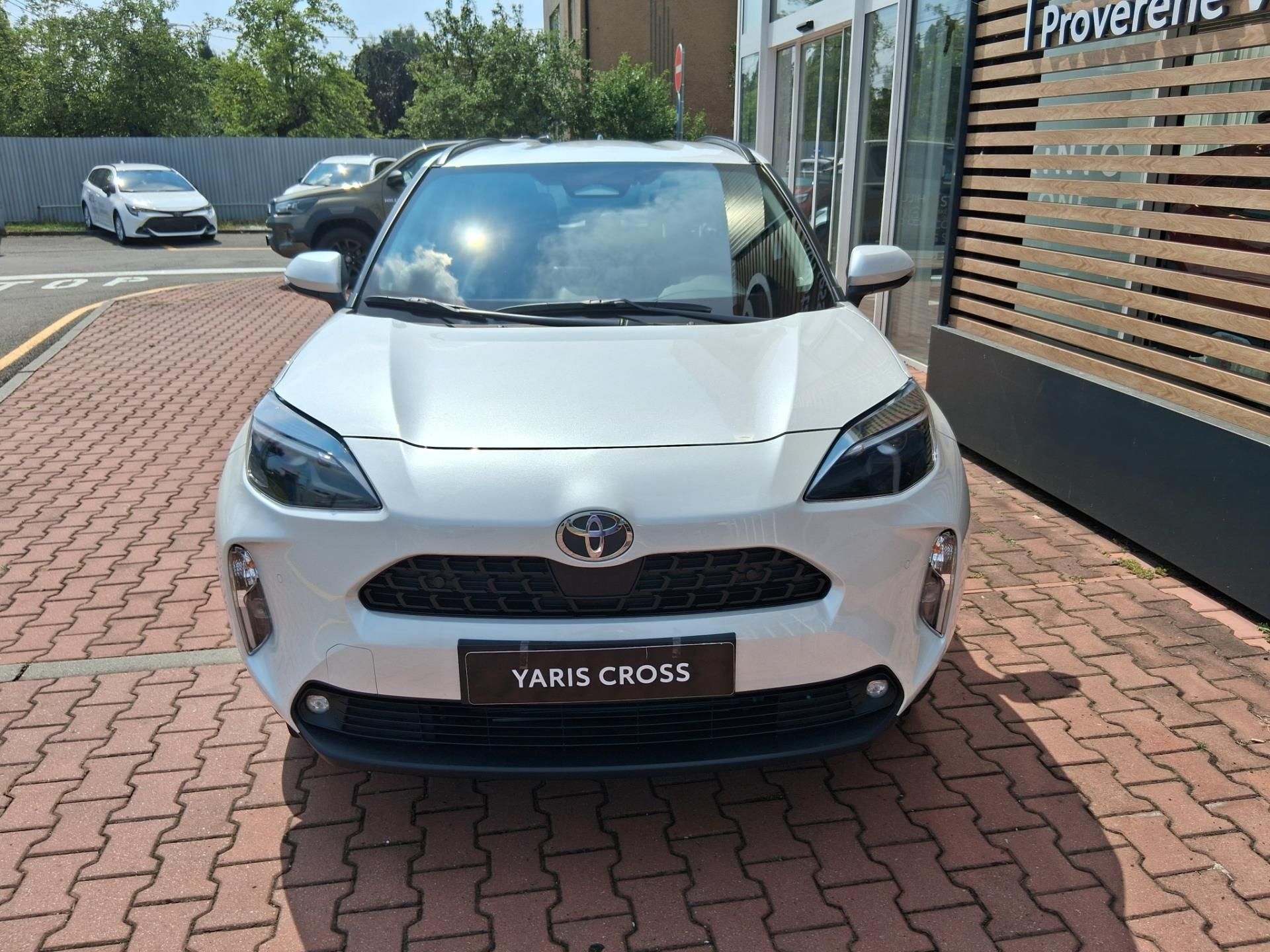 Toyota Yaris Cross, 1,5 HEV 4X4 LIMITED EDITION - fotka 2