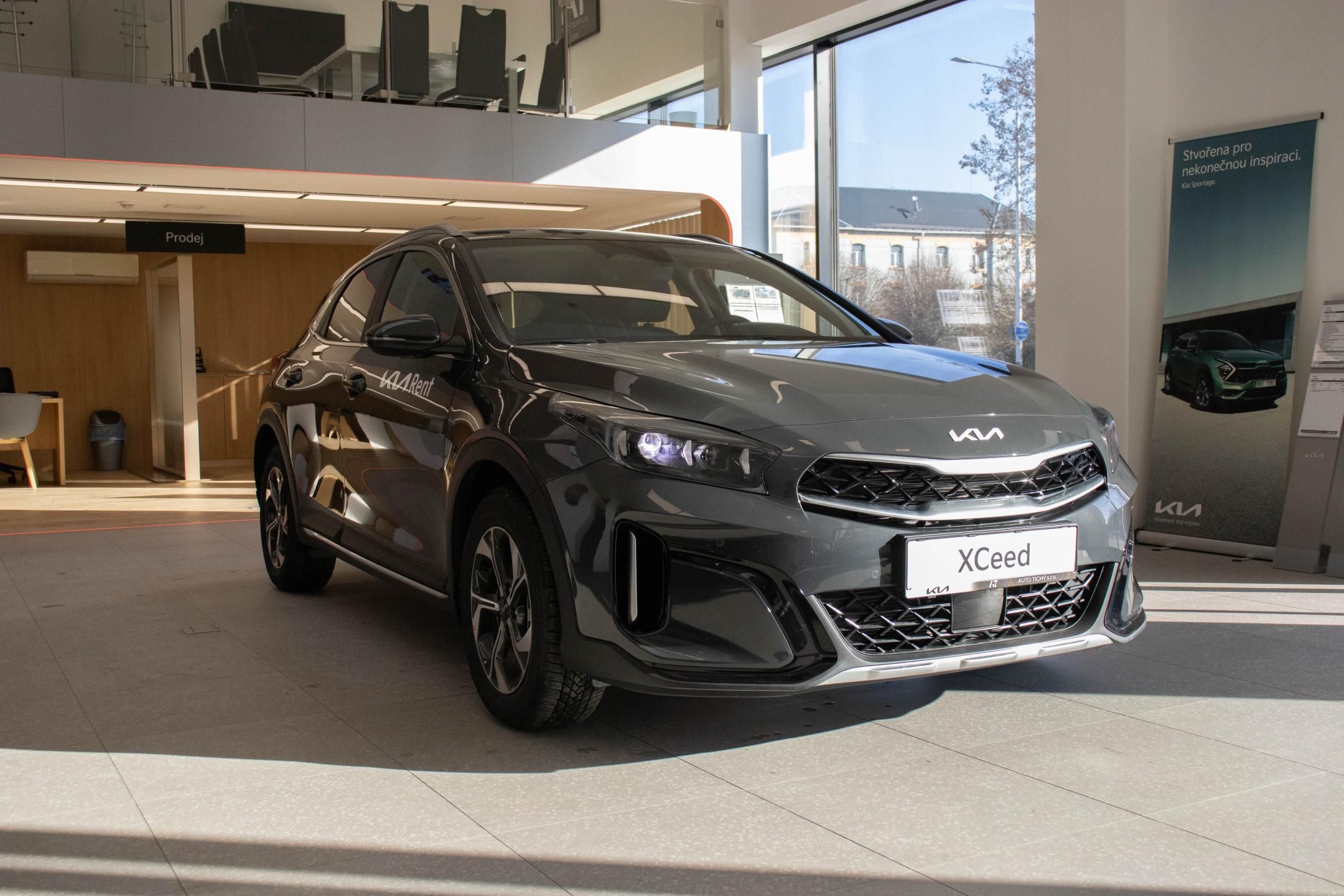 Kia XCee´d, 1.6 T-GDI GPF 7DCT EXCLUSIVE - fotka 3