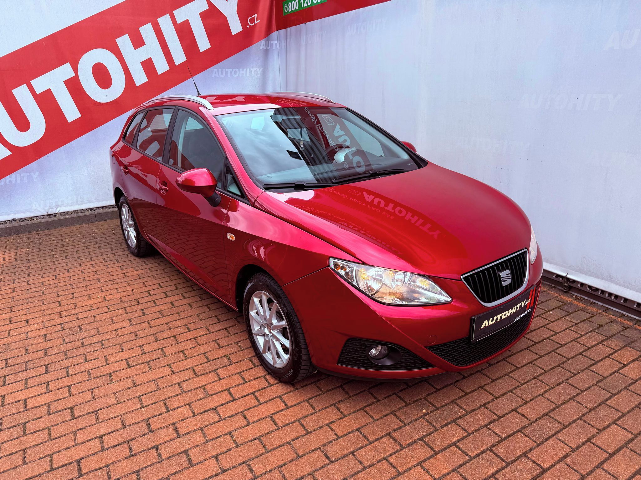 Seat Ibiza, 1.4 16V Style, ČR, AutoAC - fotka 3