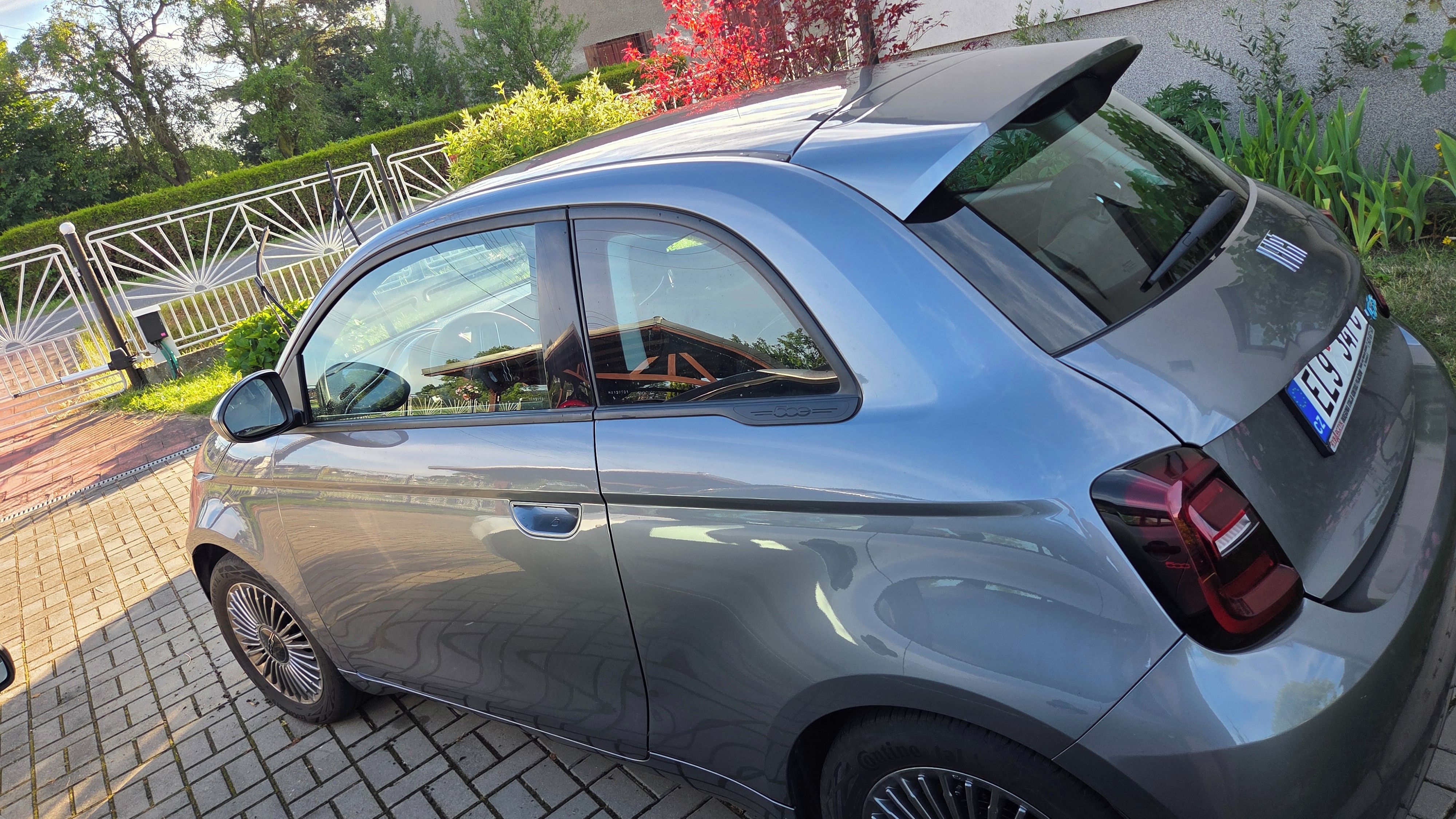 Fiat 500, 500e - fotka 3