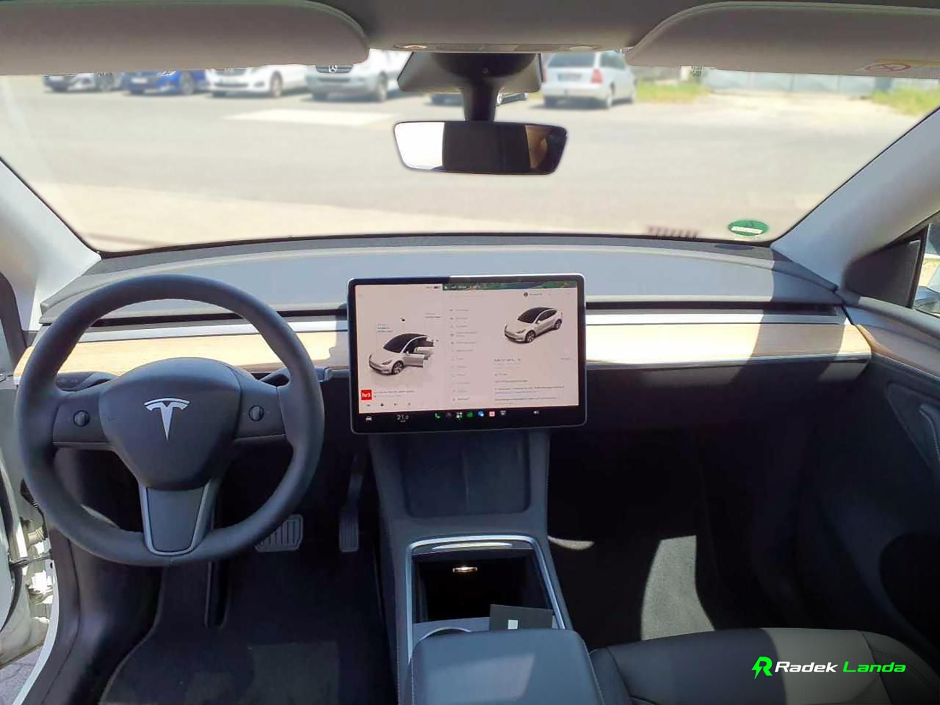 Tesla Model Y, Long Range AWD - fotka 6