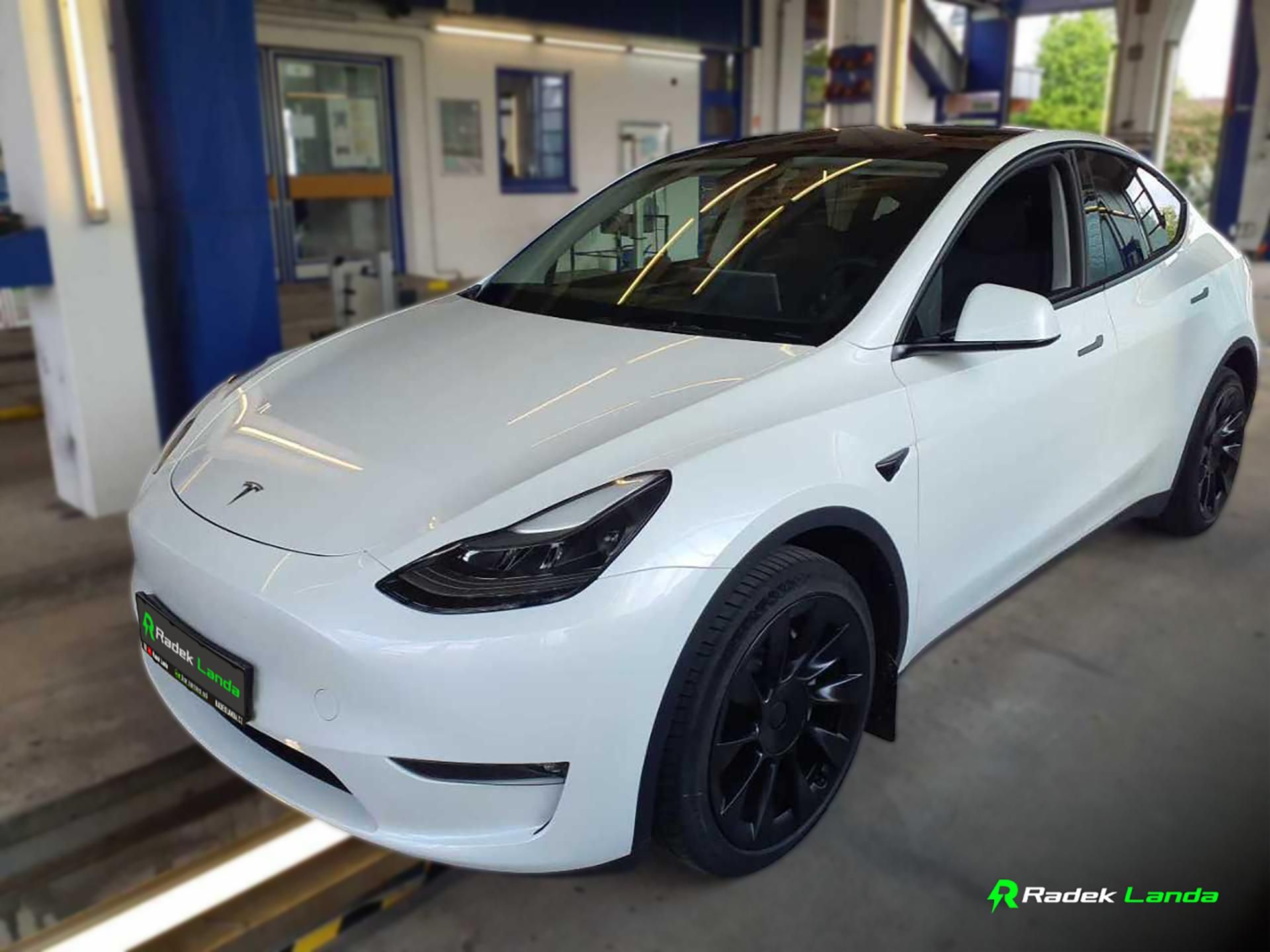 Tesla Model Y, Long Range AWD 78 kWh - fotka 4