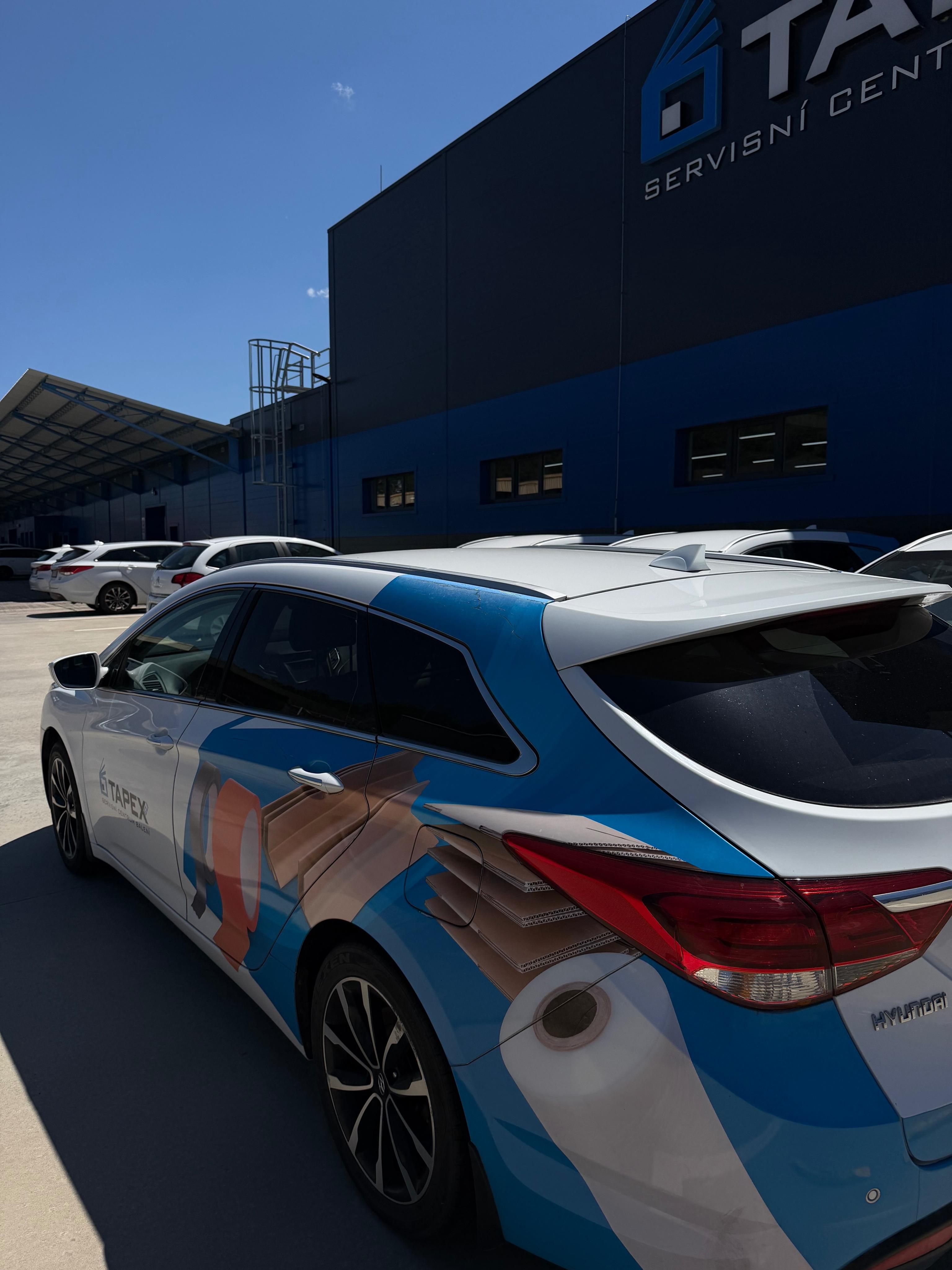 Hyundai i40, Hyundai i40 combi servisováno