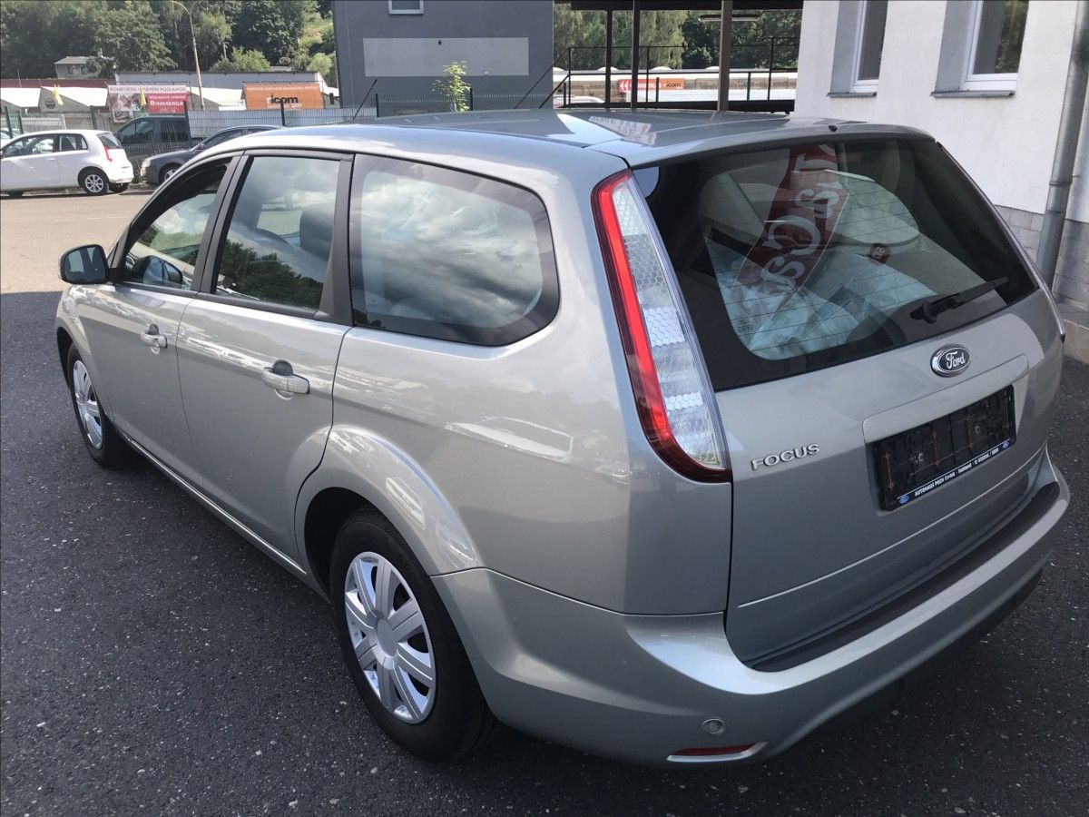 Ford Focus, 1,8 i Combi - fotka 6
