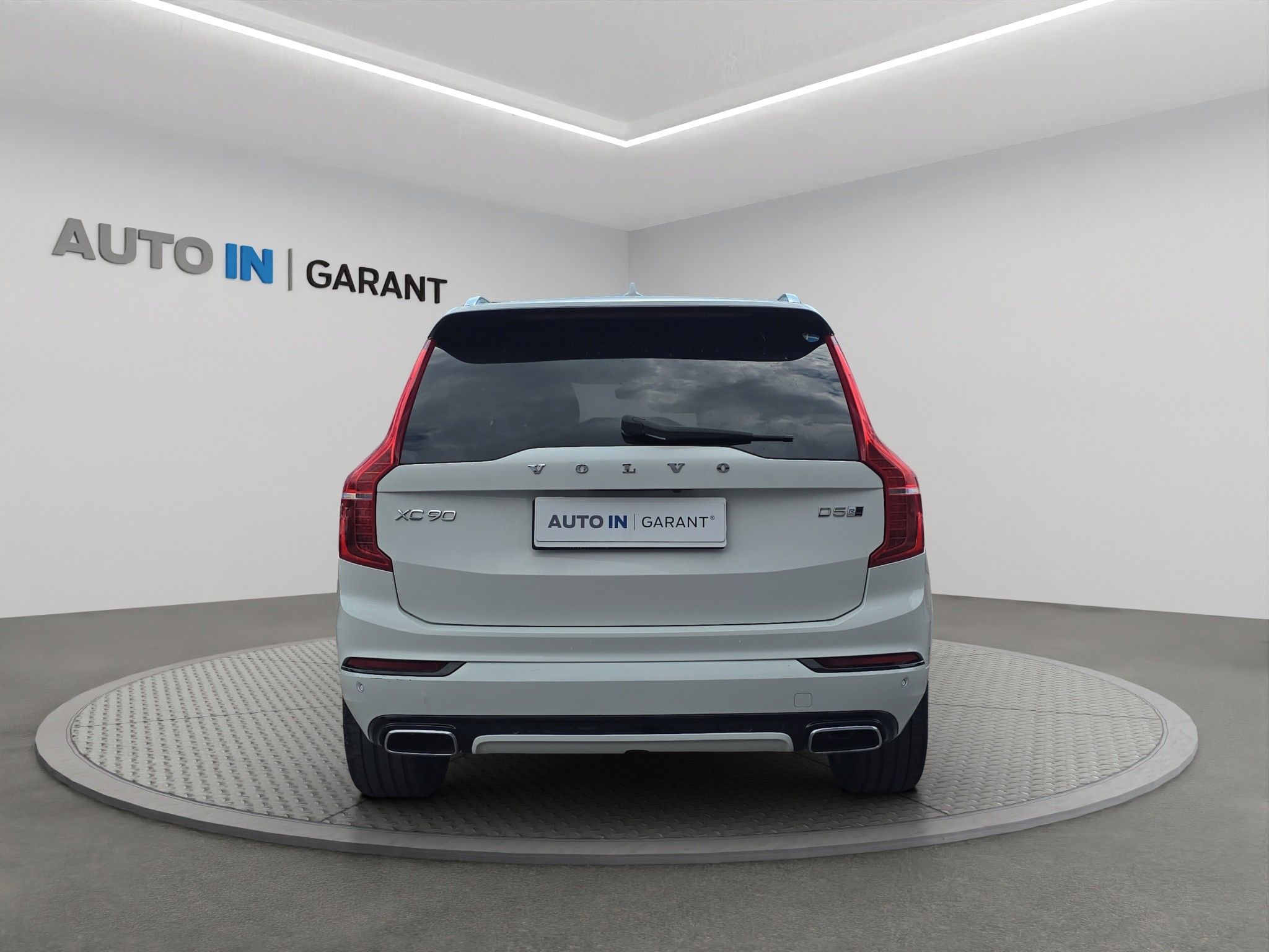 Volvo XC90, R Design D5 173kw 4x4, tažné, - fotka 6